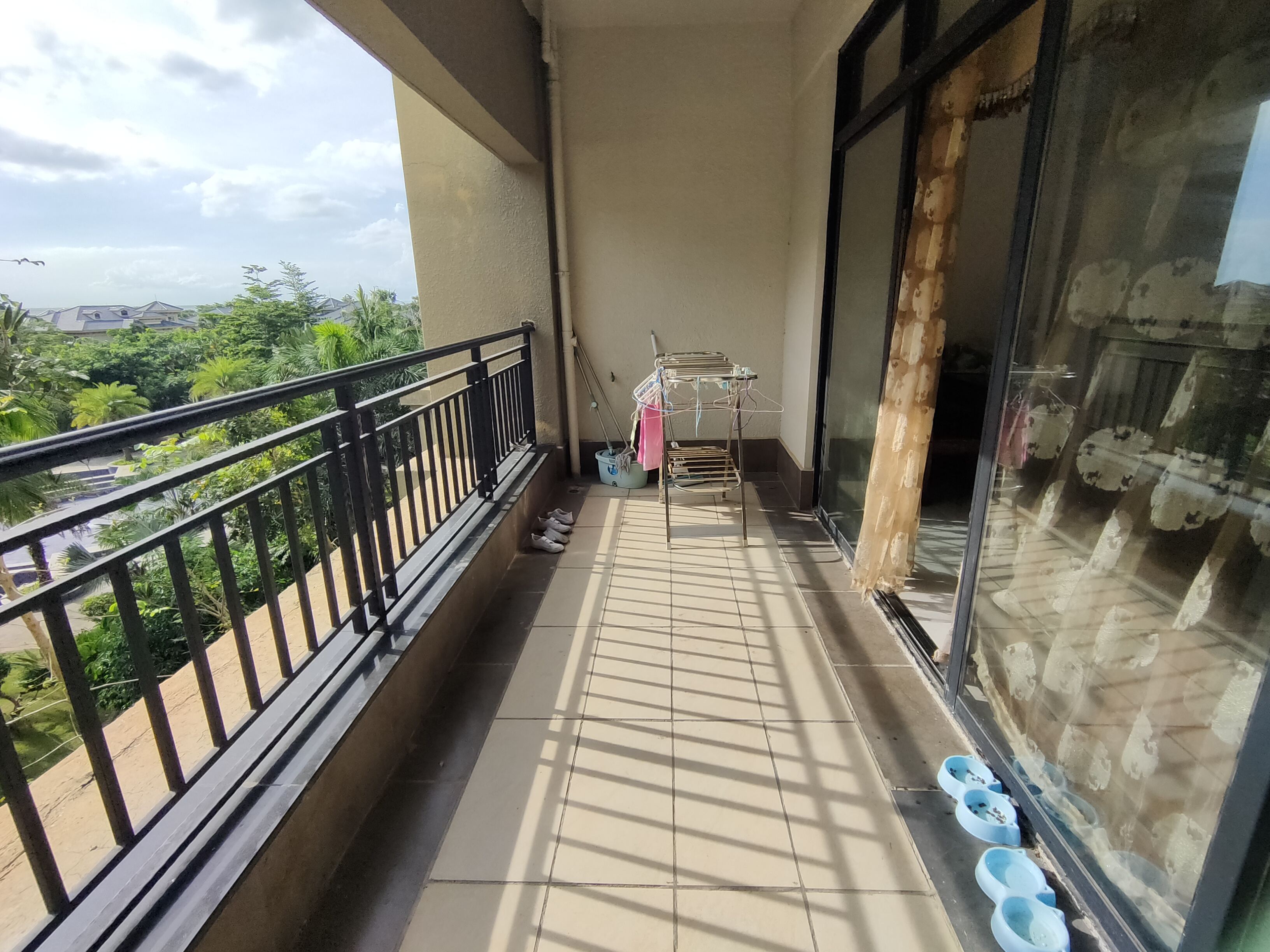 夏威夷海岸 3室2厅2卫 240.0万 夏威夷海岸 3室2厅2卫 240.0万室内图