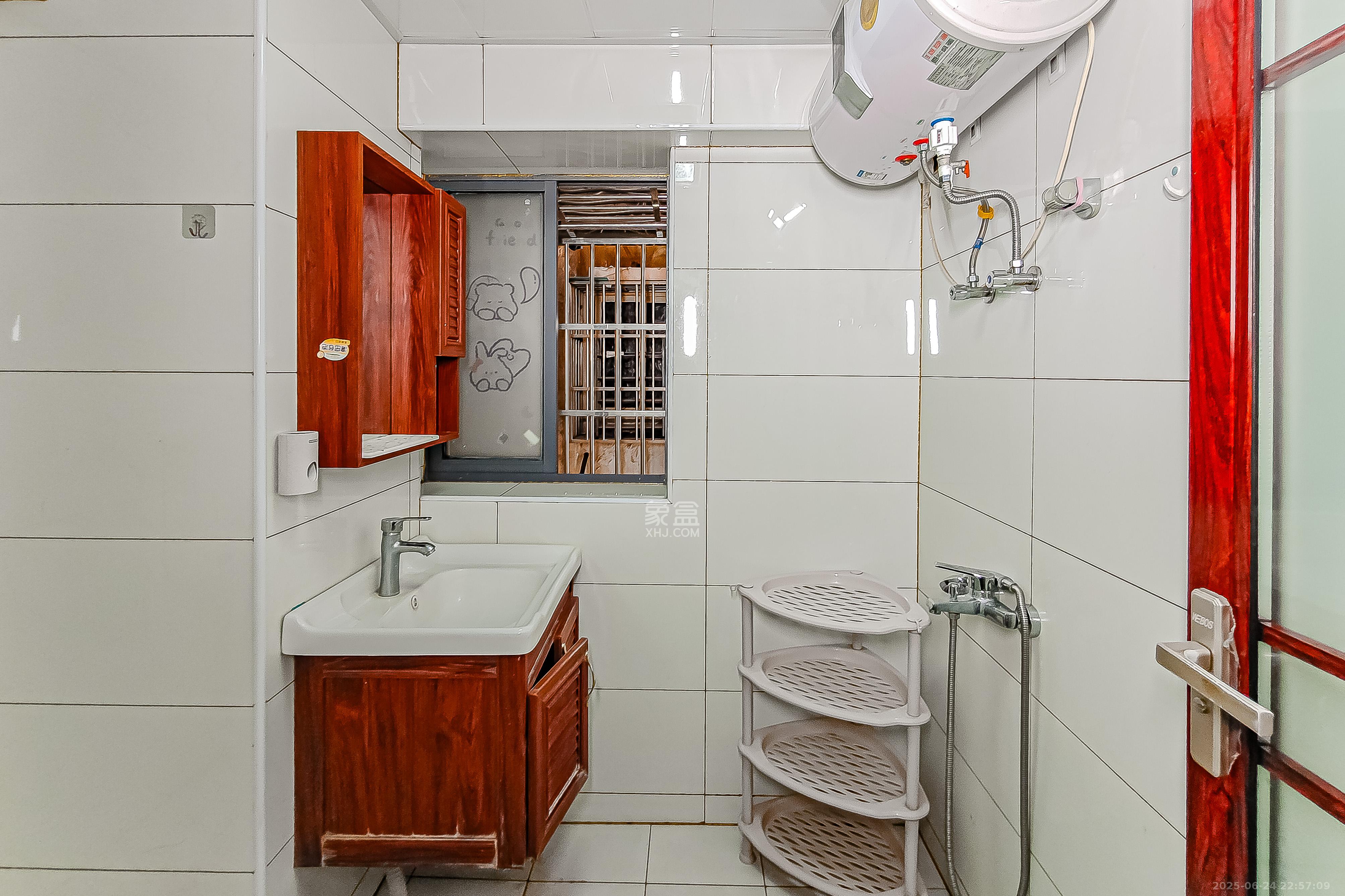 在水一方 2室1厅1卫 46.0万 在水一方 2室1厅1卫 46.0万卫生间