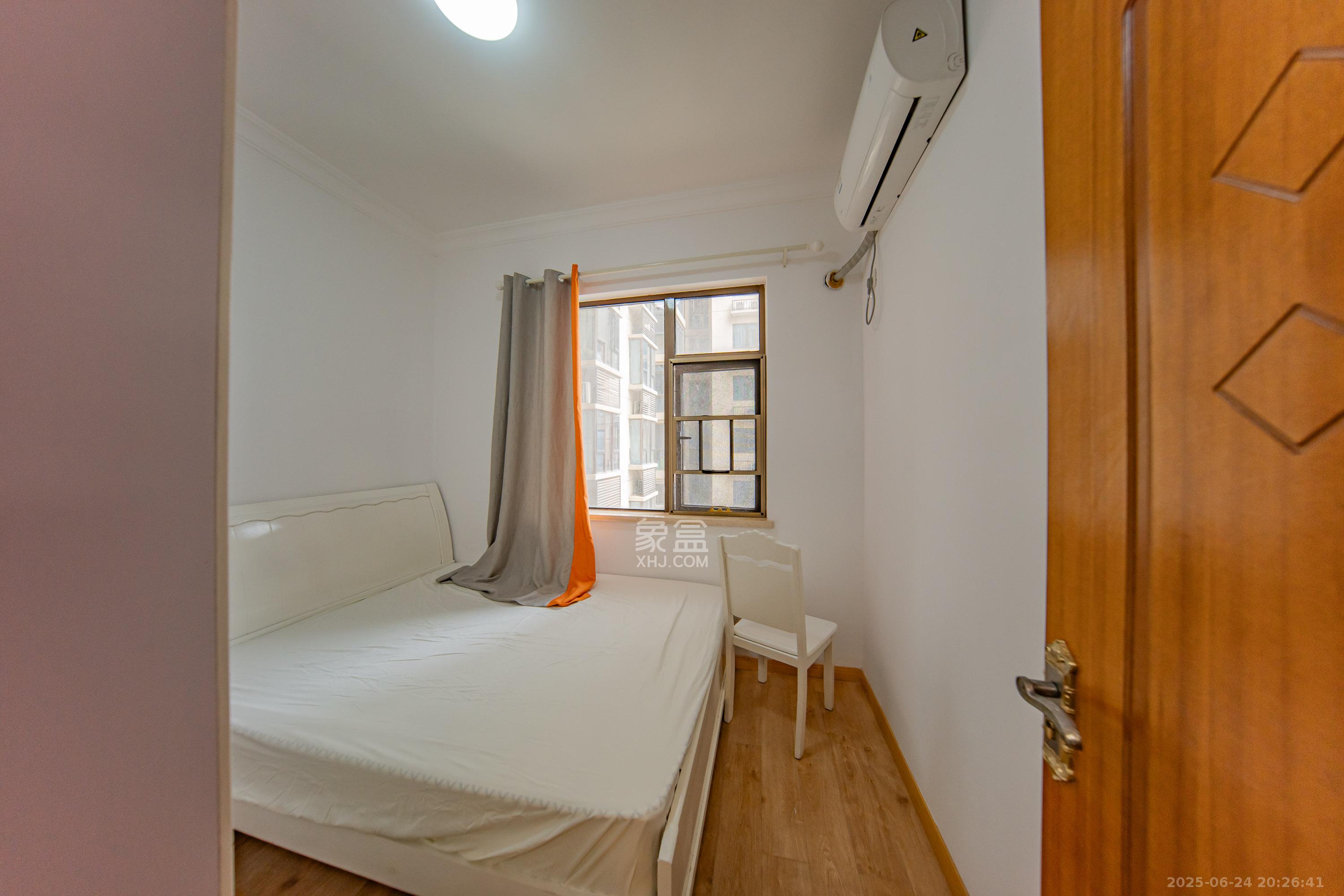 江山帝景哈佛 3室2厅1卫 91.88万 江山帝景哈佛 3室2厅1卫 91.88万卧室