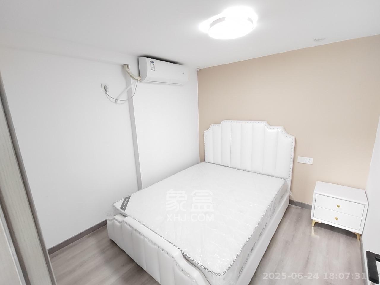 万科紫台  2室1厅1卫   3100.00元/月室内图