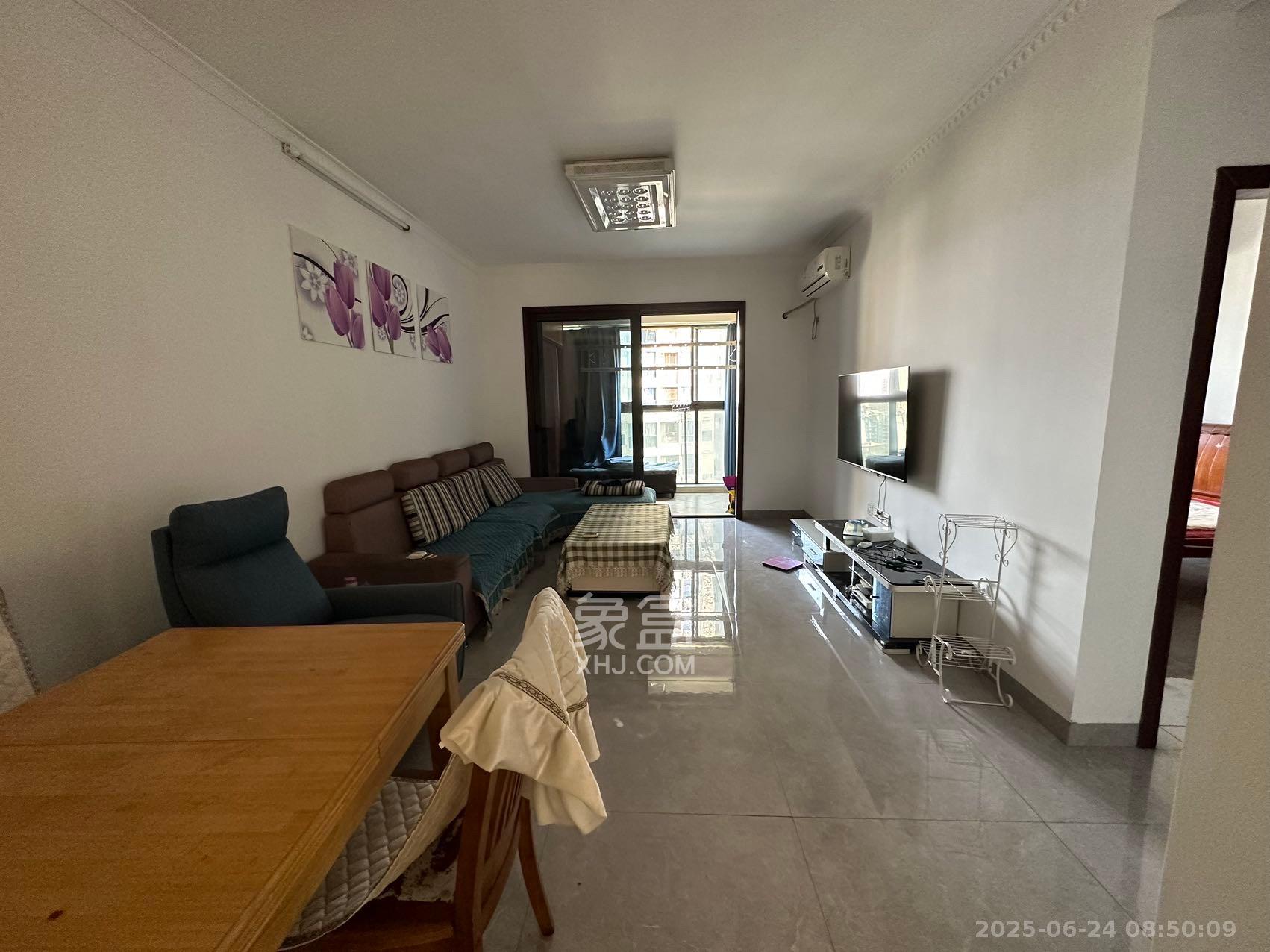 通用时代国际社区  3室2厅2卫    2800.0元/月 通用时代国际社区  3室2厅2卫    2800.0元/月