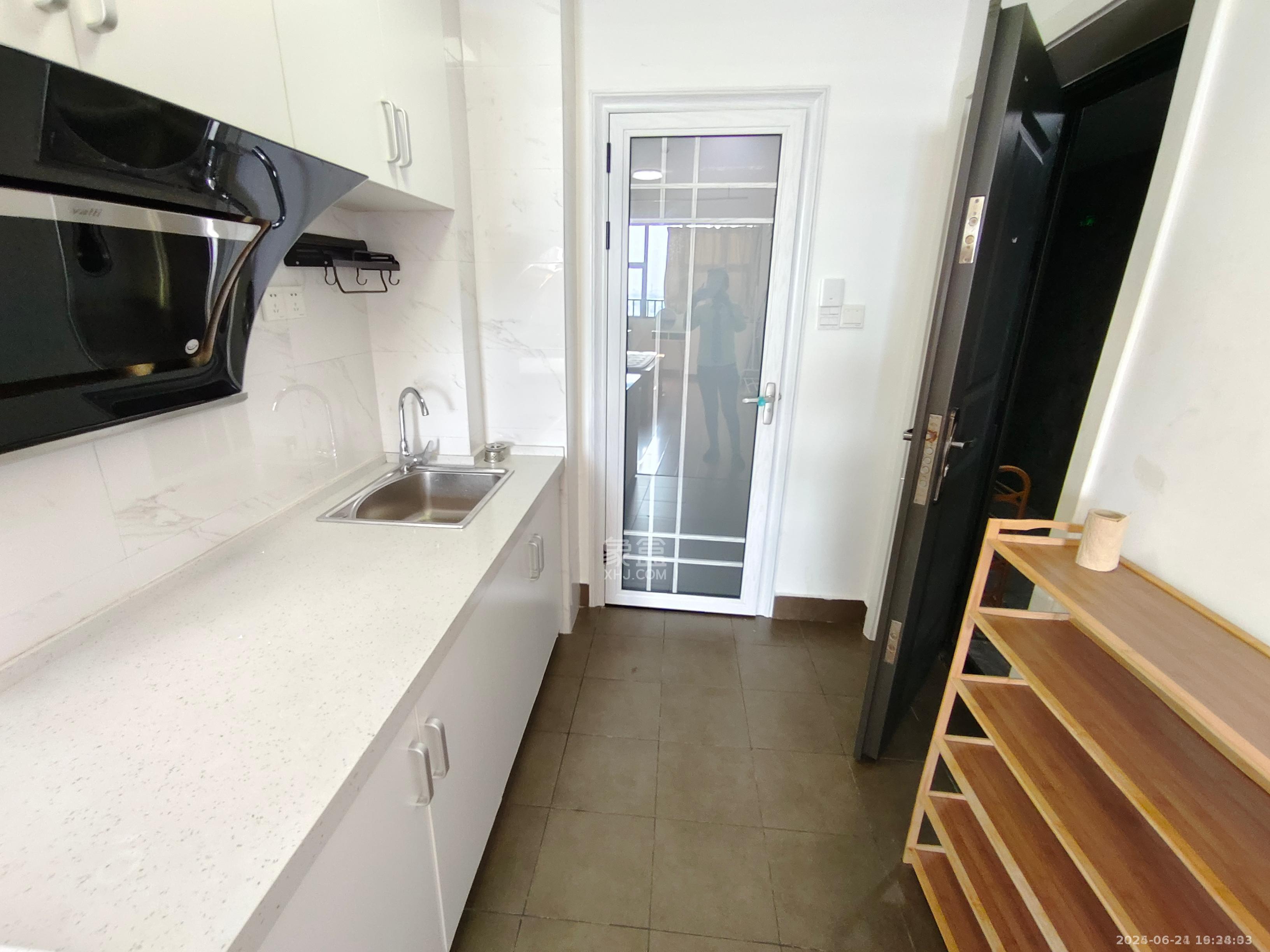 文艺复兴(未来城) 1室1厅1卫 1400.0元/月 文艺复兴(未来城) 1室1厅1卫 1400.0元/月室内图