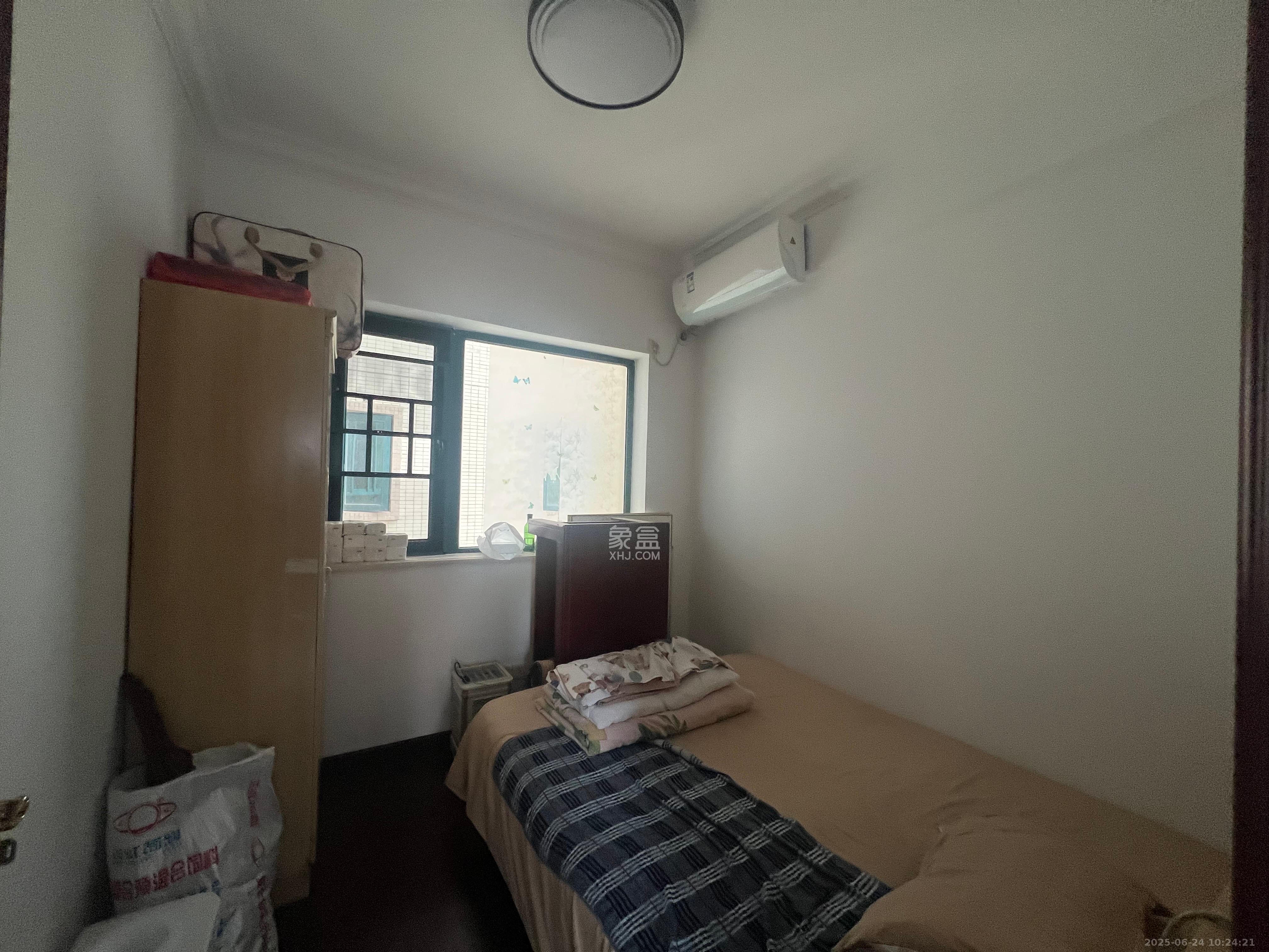 恒大绿洲 4室2厅2卫 3000.0元/月 恒大绿洲 4室2厅2卫 3000.0元/月室内图