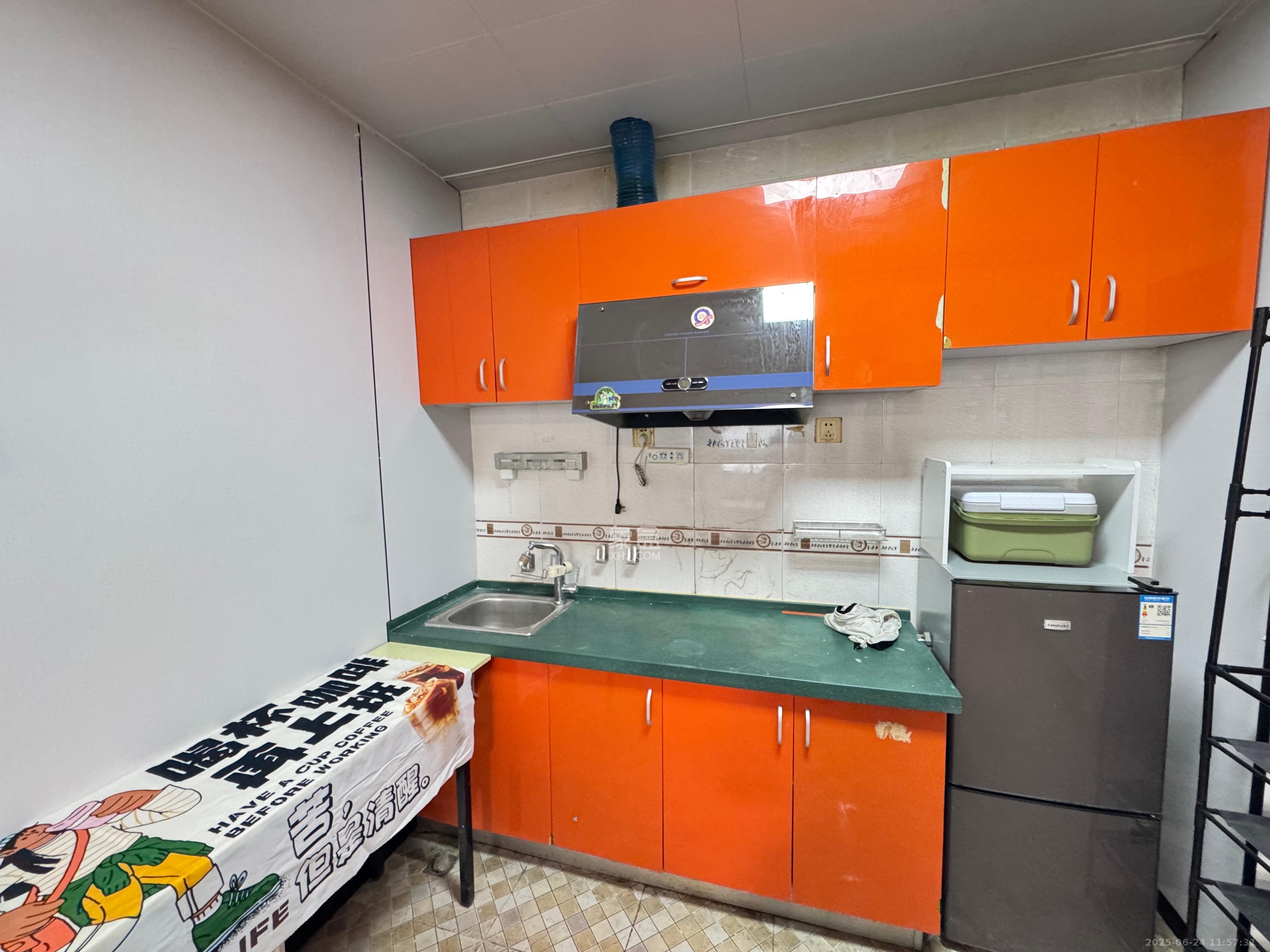 湘聚大厦  1室1厅1卫   1400.00元/月室内图