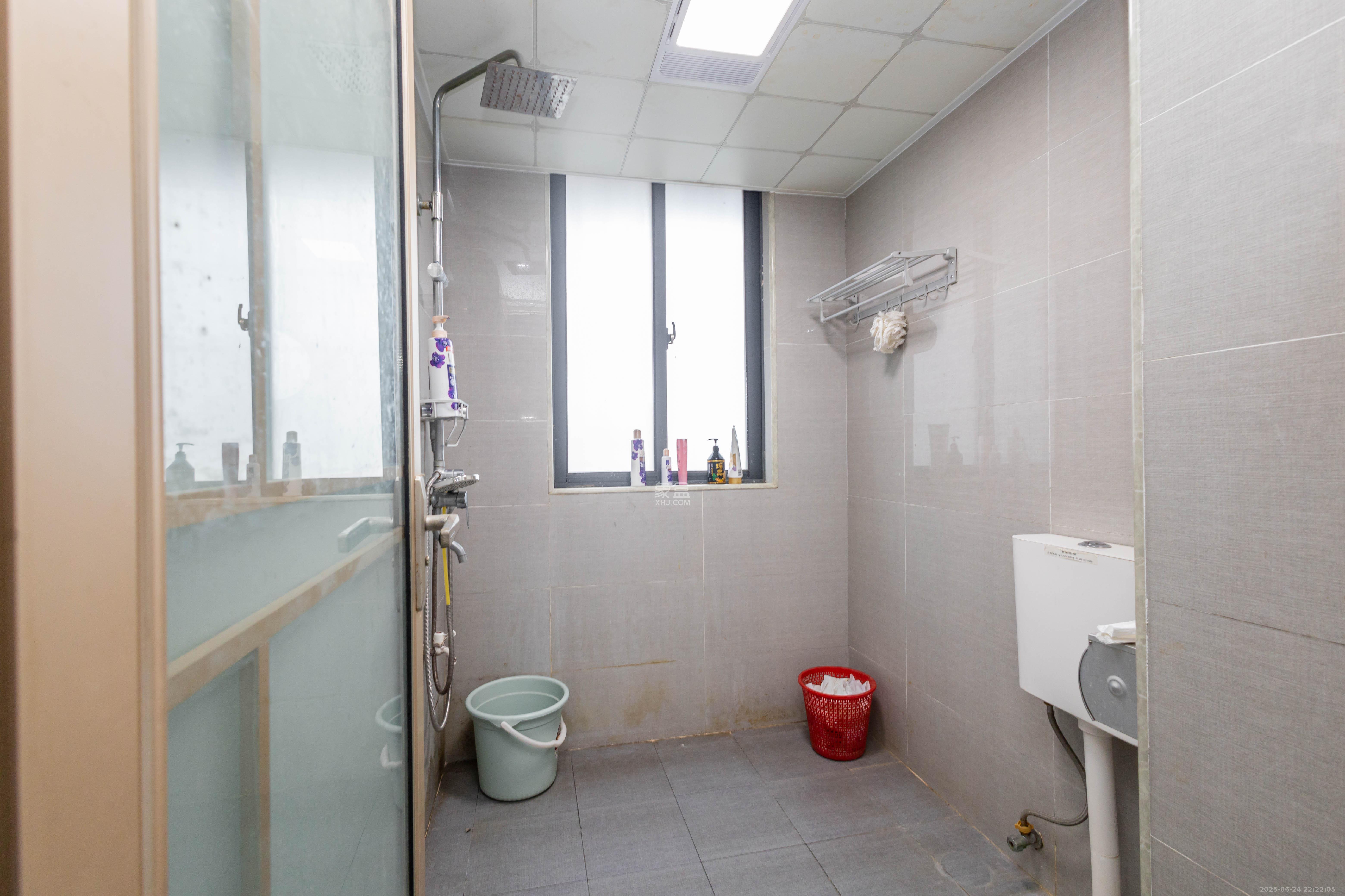 海德公园  4室2厅1卫    75.0万 海德公园  4室2厅1卫    75.0万卫生间