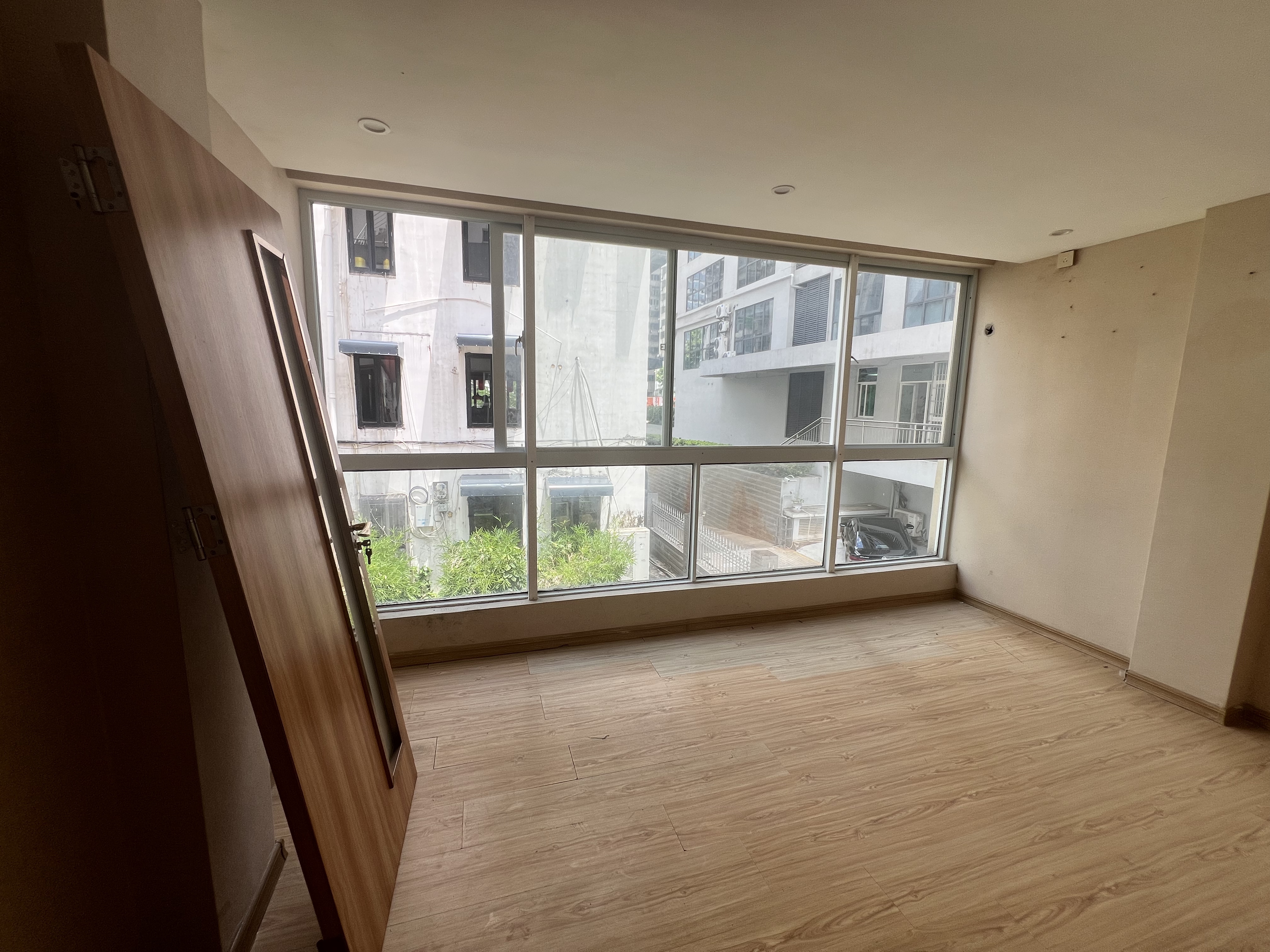 九都大厦 10室3厅4卫 26000.0元/月 九都大厦 10室3厅4卫 26000.0元/月室内图