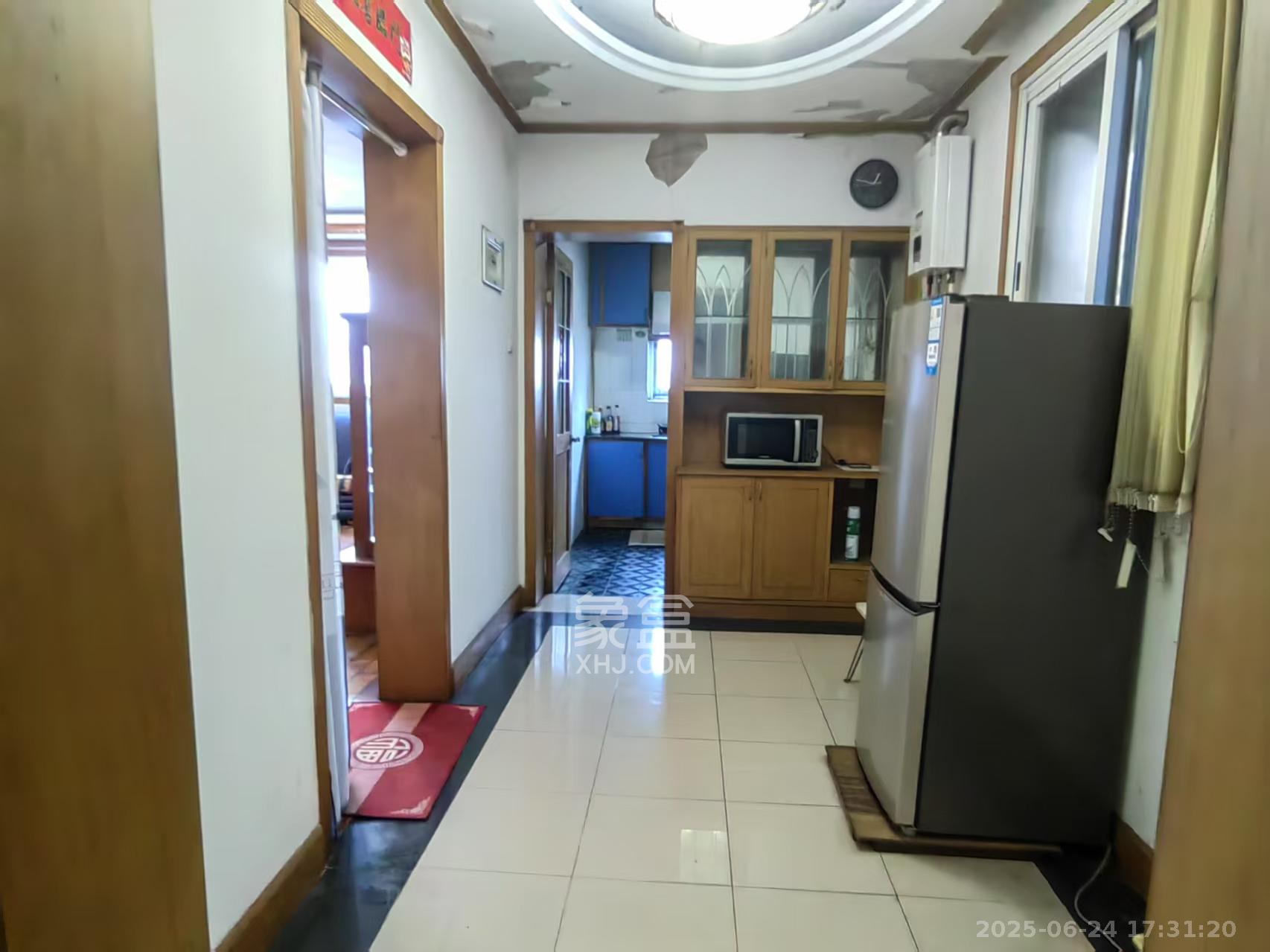 南方电信宿舍  2室2厅1卫    3500.0元/月室内图