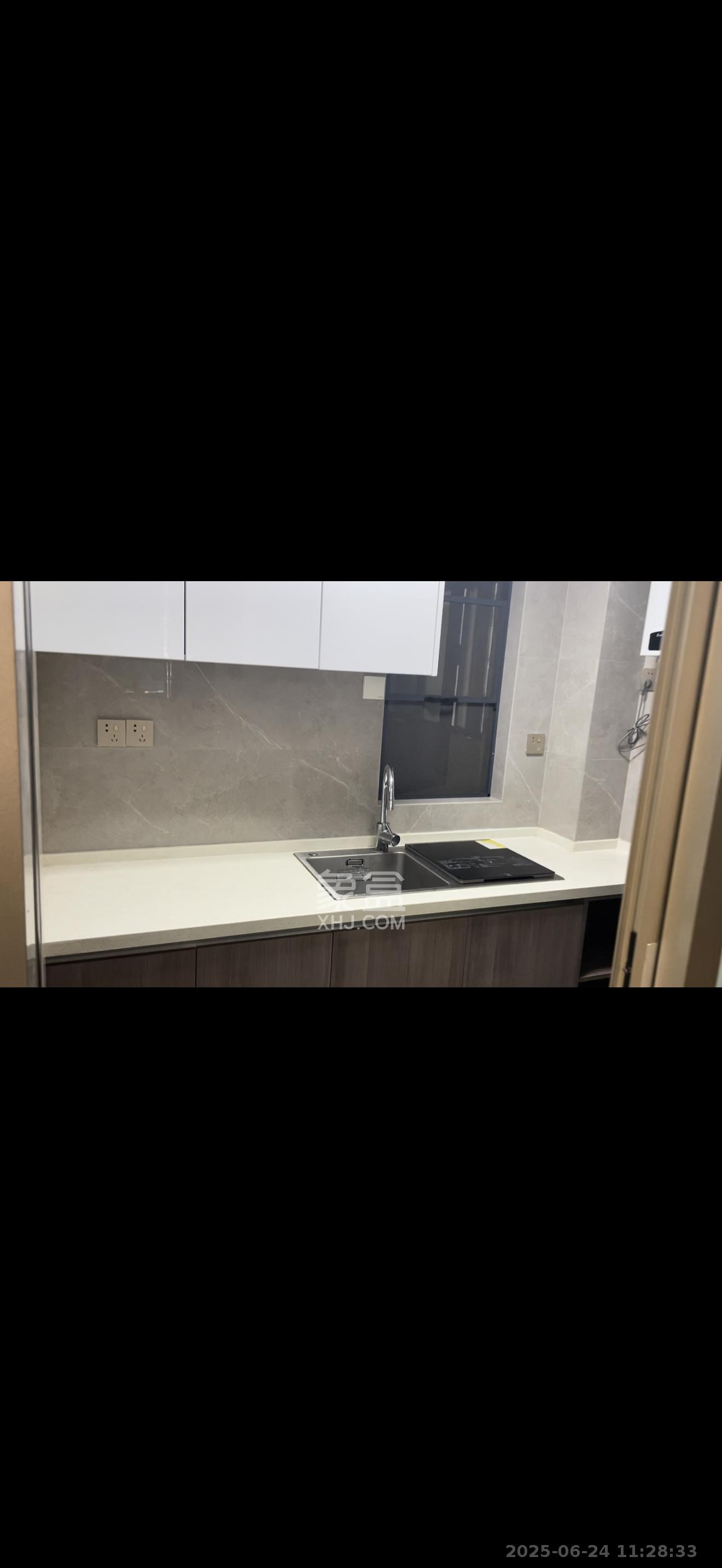 梦想枫林湾  3室2厅2卫   3800.00元/月室内图