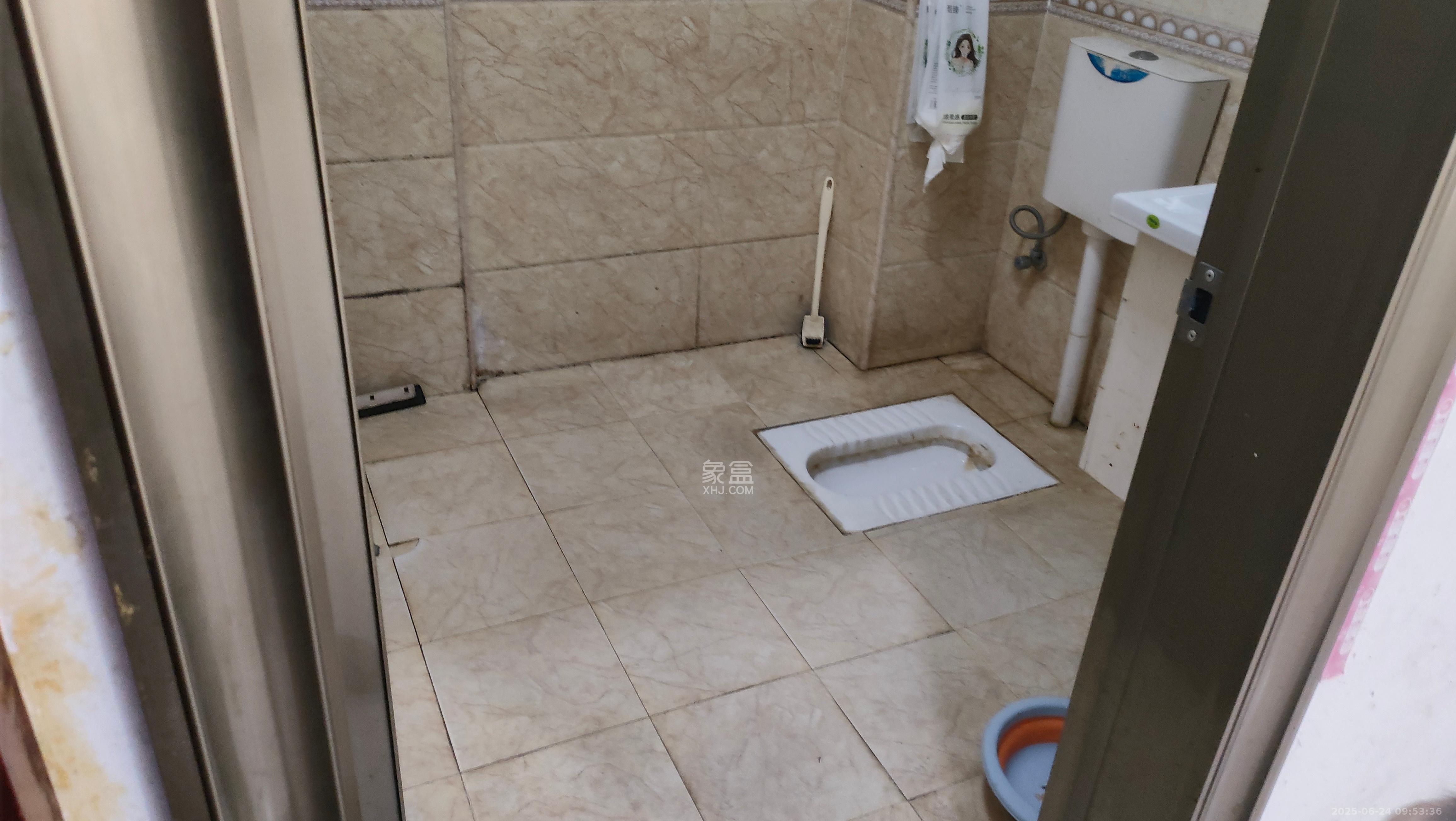 五矿万境水岸三期  2室2厅1卫    3000.0元/月室内图