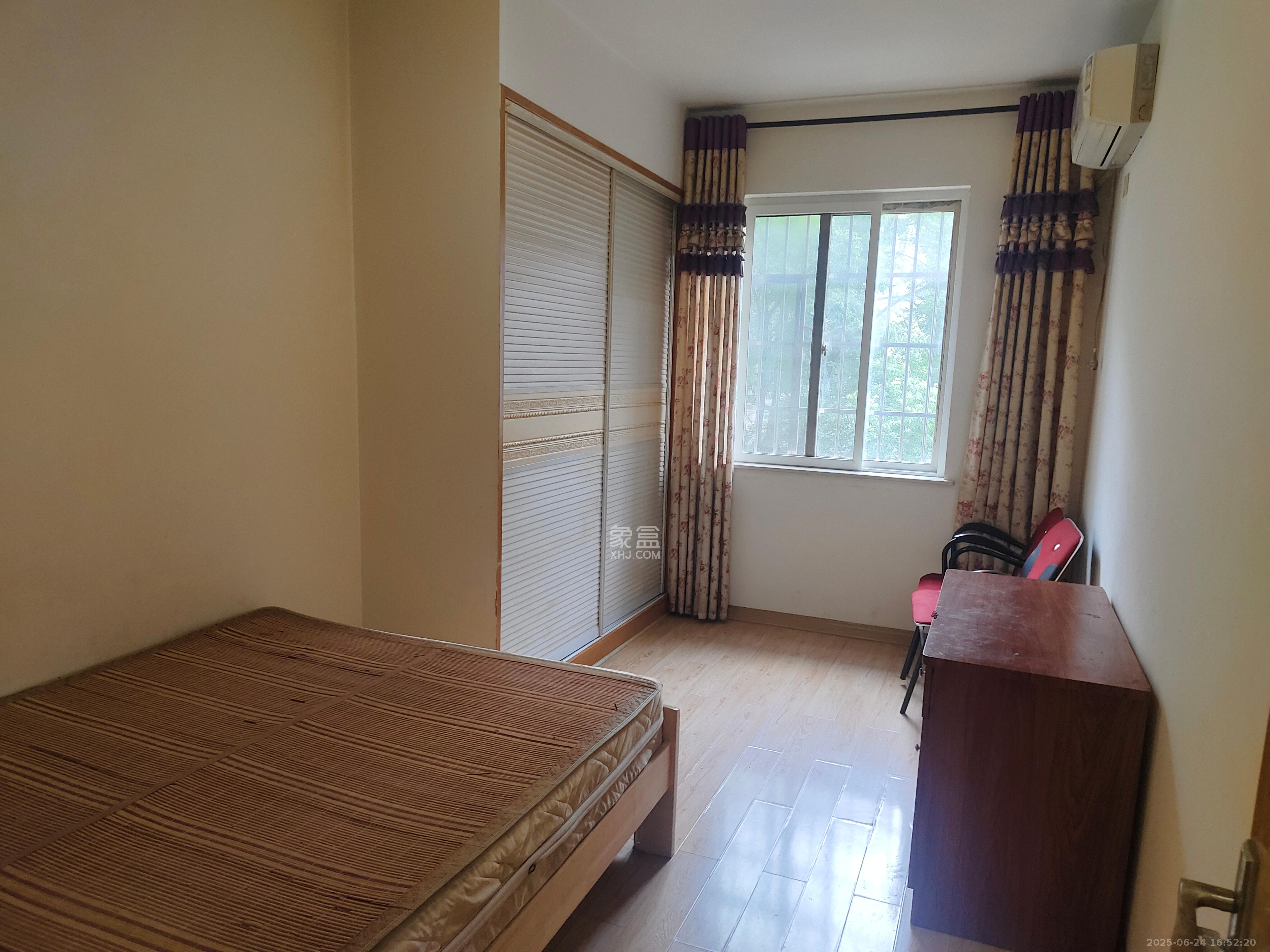 春满江南  3室2厅1卫   1500.00元/月室内图