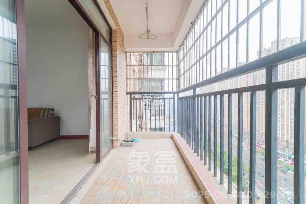 圆梦康乐城  3室2厅2卫    2000.0元/月 圆梦康乐城  3室2厅2卫    2000.0元/月室内图