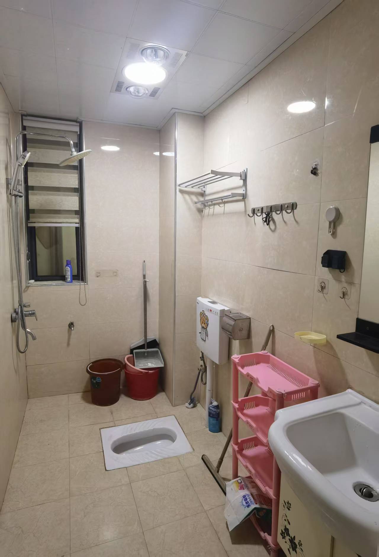 中泰峰境  3室2厅1卫   1500.00元/月室内图