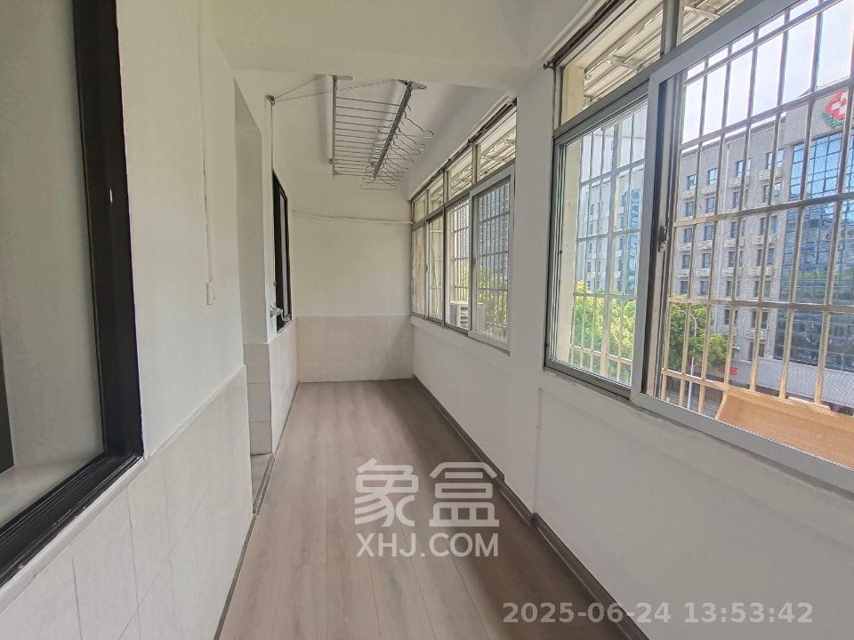 交通厅宿舍  3室2厅1卫   3500.00元/月室内图