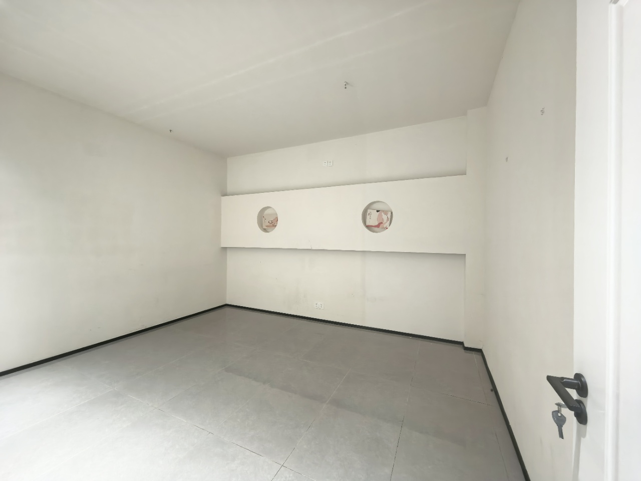 海域阳光(一二期) 3室2厅2卫 3800.0元/月 海域阳光(一二期) 3室2厅2卫 3800.0元/月室内图