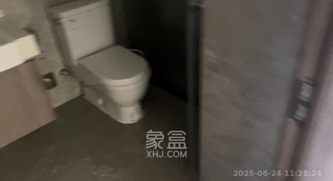 梦想枫林湾  3室2厅2卫   3800.00元/月室内图