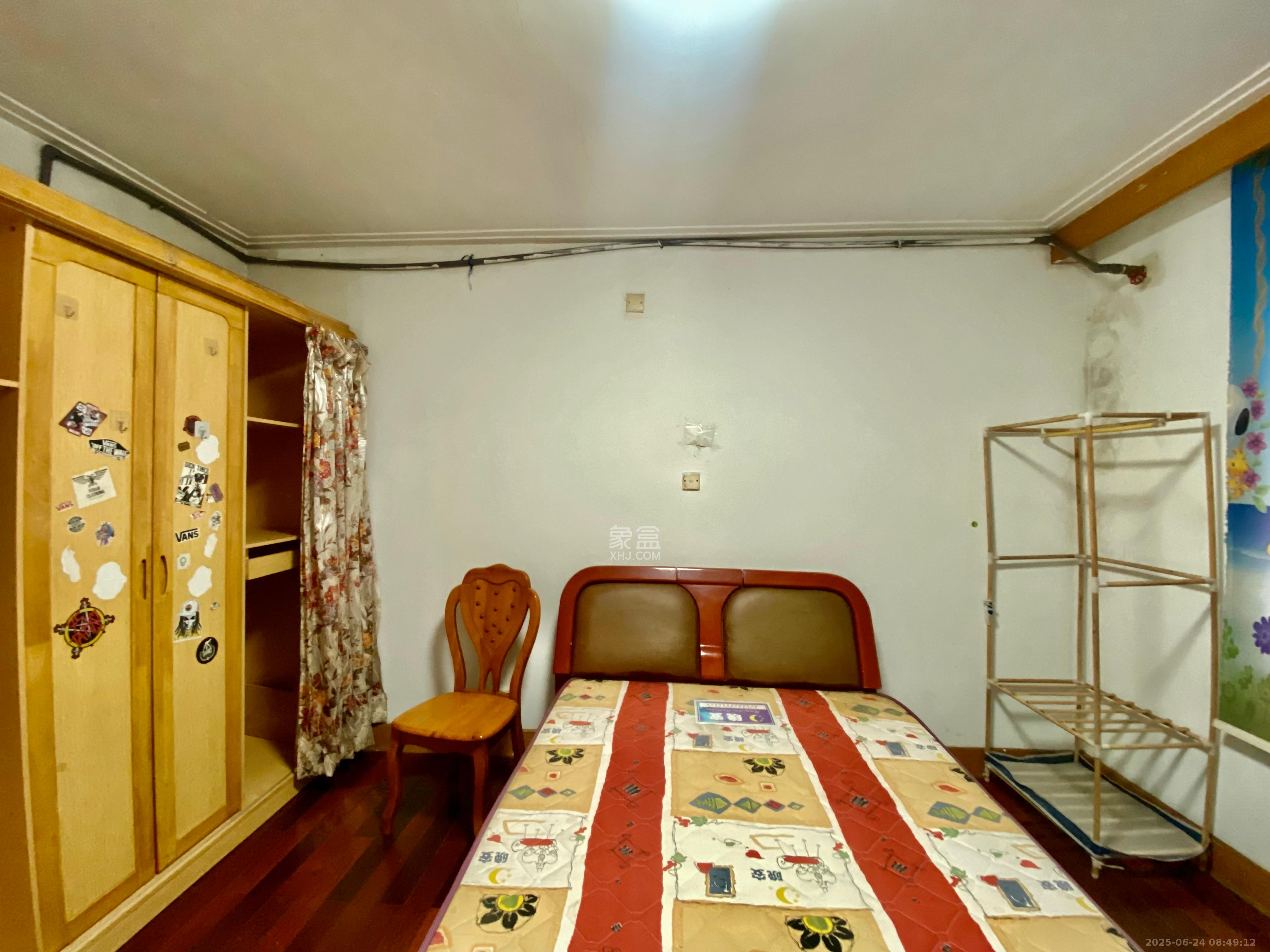 新天小区  2室1厅2卫   1500.00元/月室内图