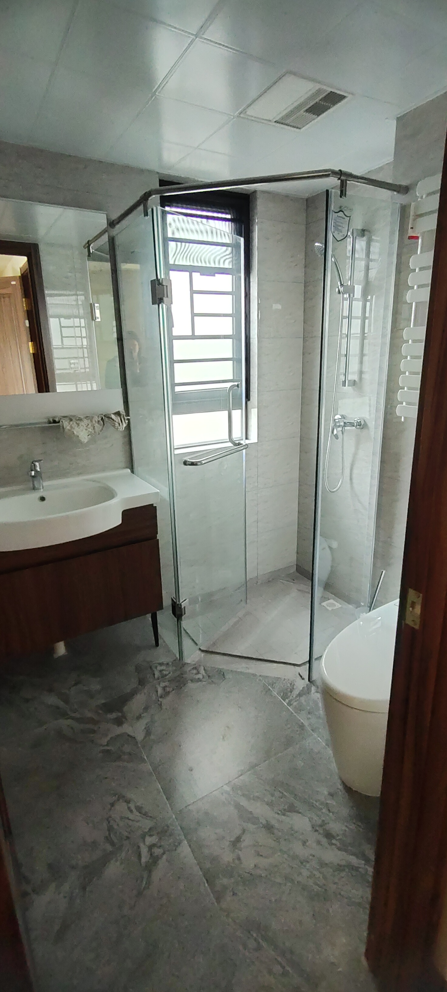 碧桂园翘楚棠  4室2厅2卫    2200.0元/月室内图