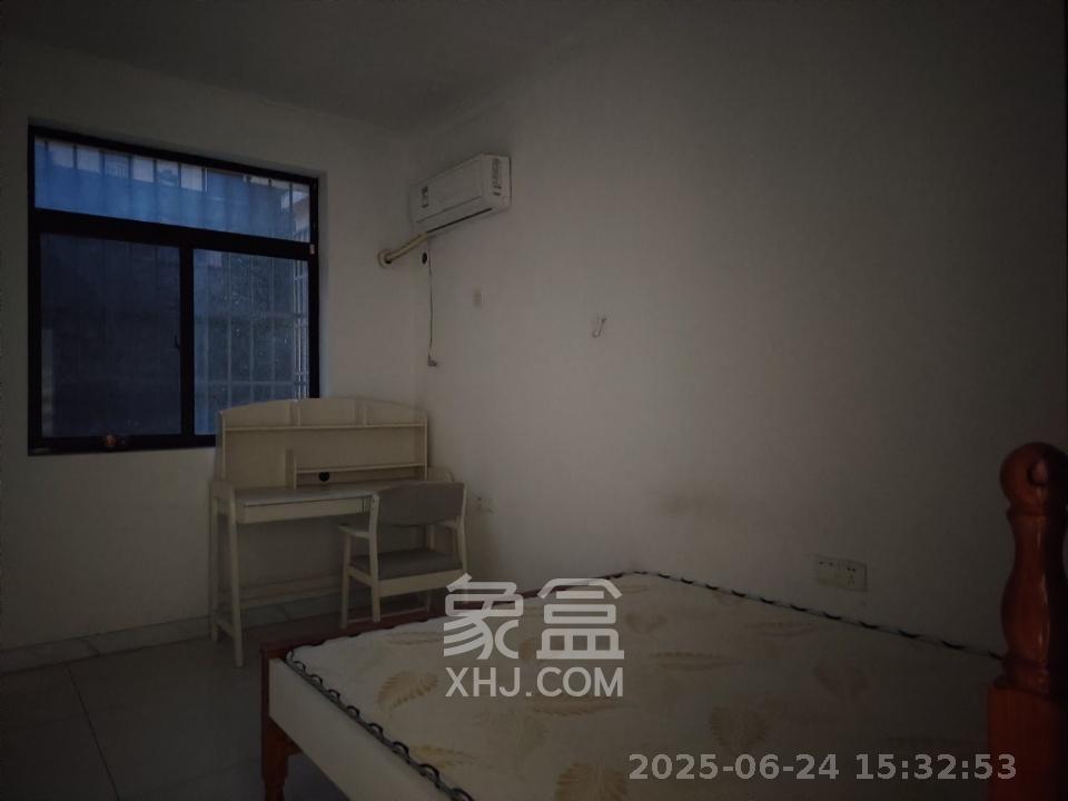 旺坤家园  3室2厅2卫   2400.00元/月室内图