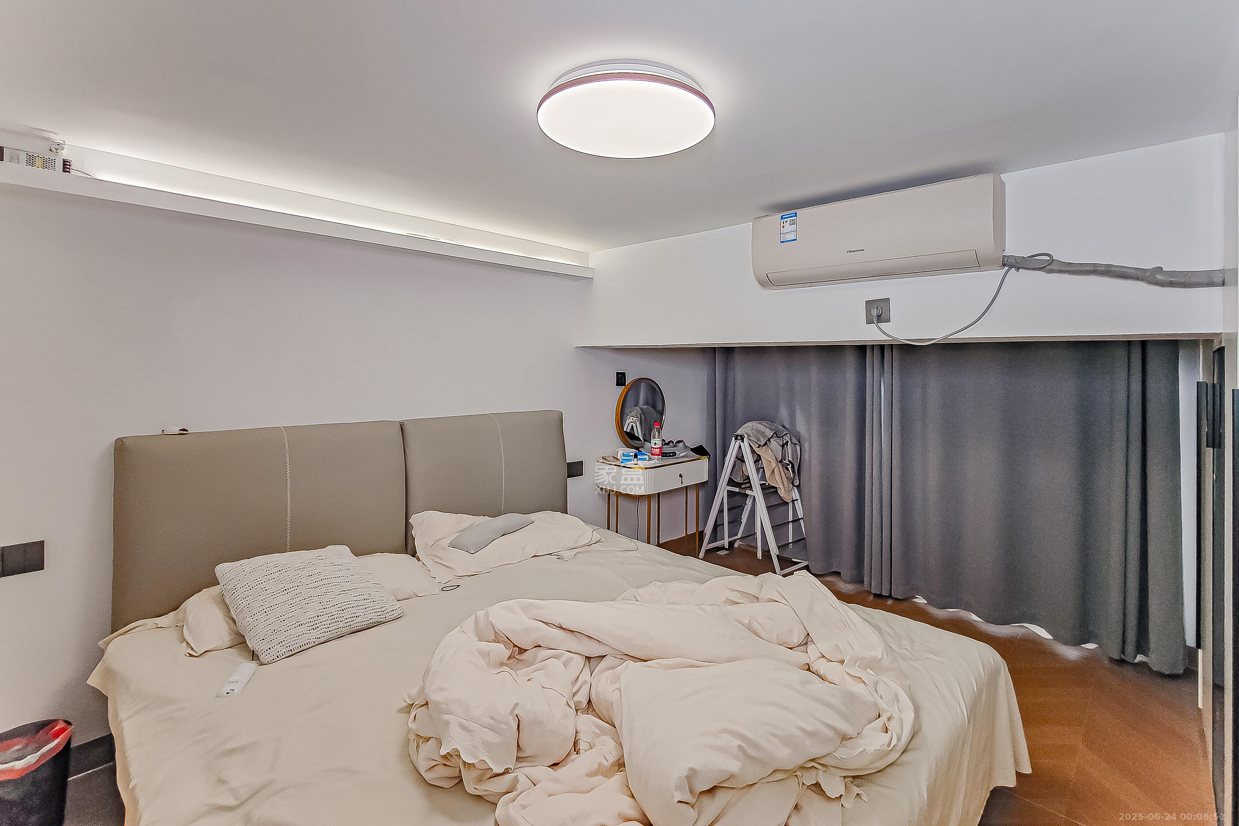 时代MOMA云PARK  2室1厅1卫    42.8万 时代MOMA云PARK  2室1厅1卫    42.8万卧室