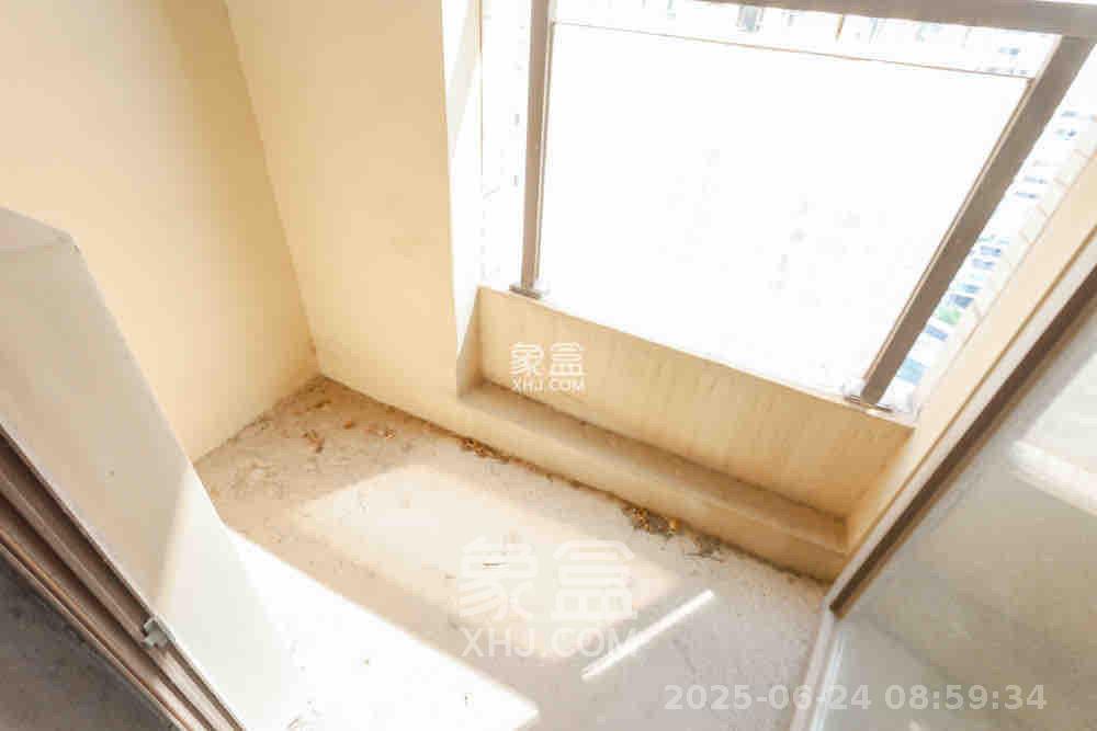 保利西海岸A区  4室2厅2卫   5000.00元/月室内图