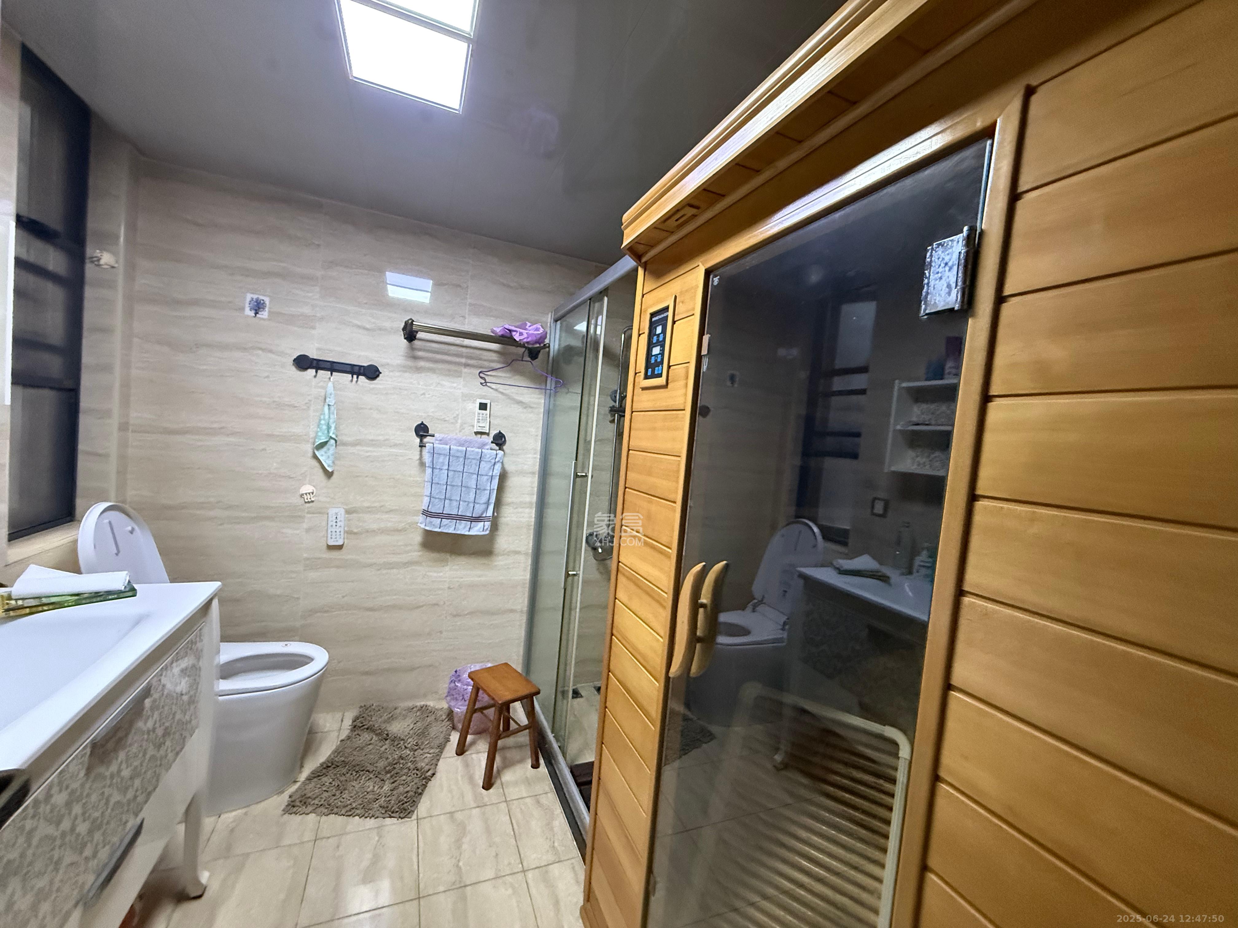 万博汇  4室2厅2卫   7500.00元/月室内图
