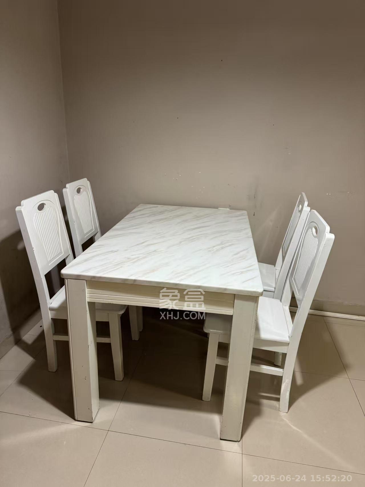 阳光城尚东湾青云苑 2室1厅1卫 2200.0元/月 阳光城尚东湾青云苑 2室1厅1卫 2200.0元/月室内图