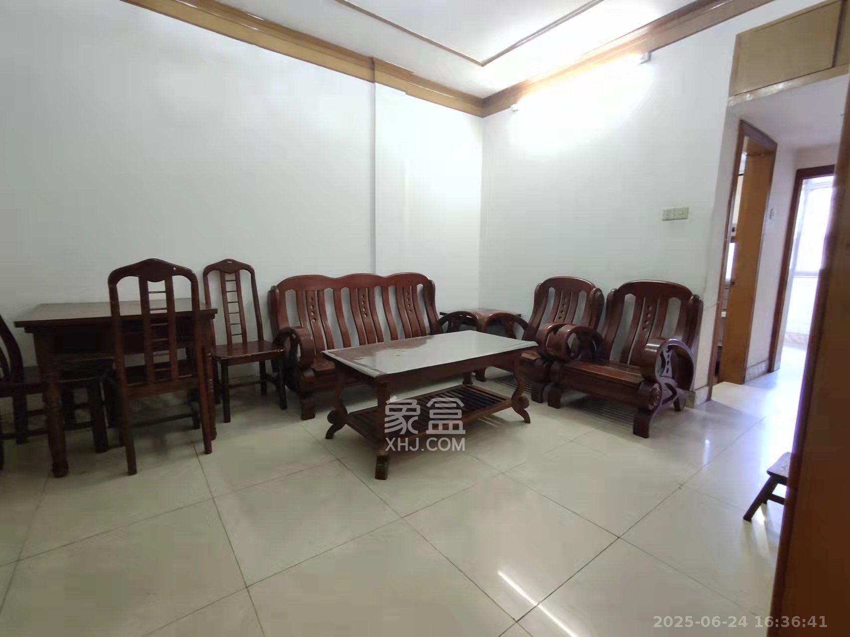 湖南第六工程有限公司机关小区(六公司机关大院) 2室1厅1卫 1600.0元/月 湖南第六工程有限公司机关小区(六公司机关大院) 2室1厅1卫 1600.0元/月室内图