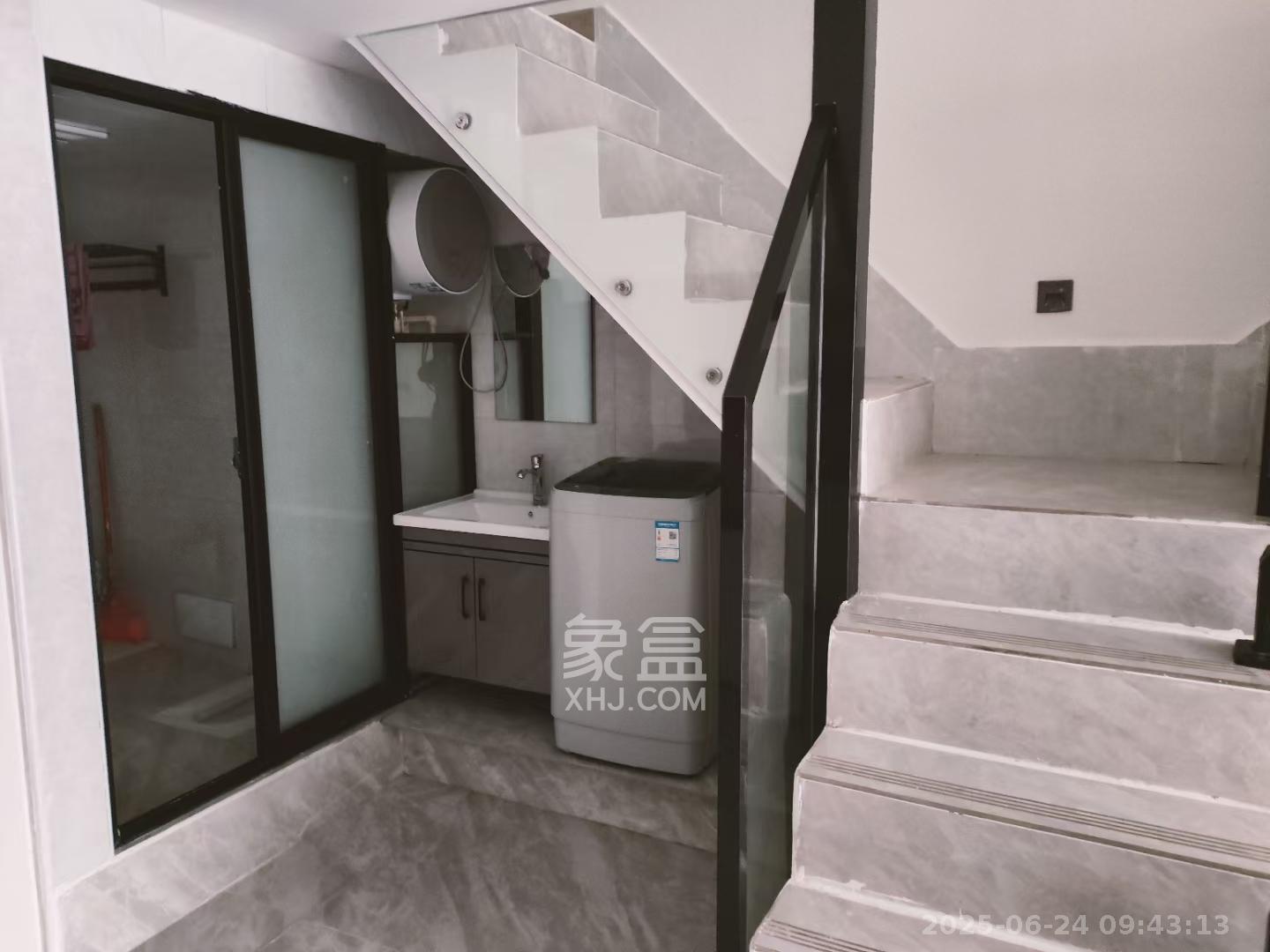 中国铁建梅溪青秀三期  2室1厅1卫    2000.0元/月室内图