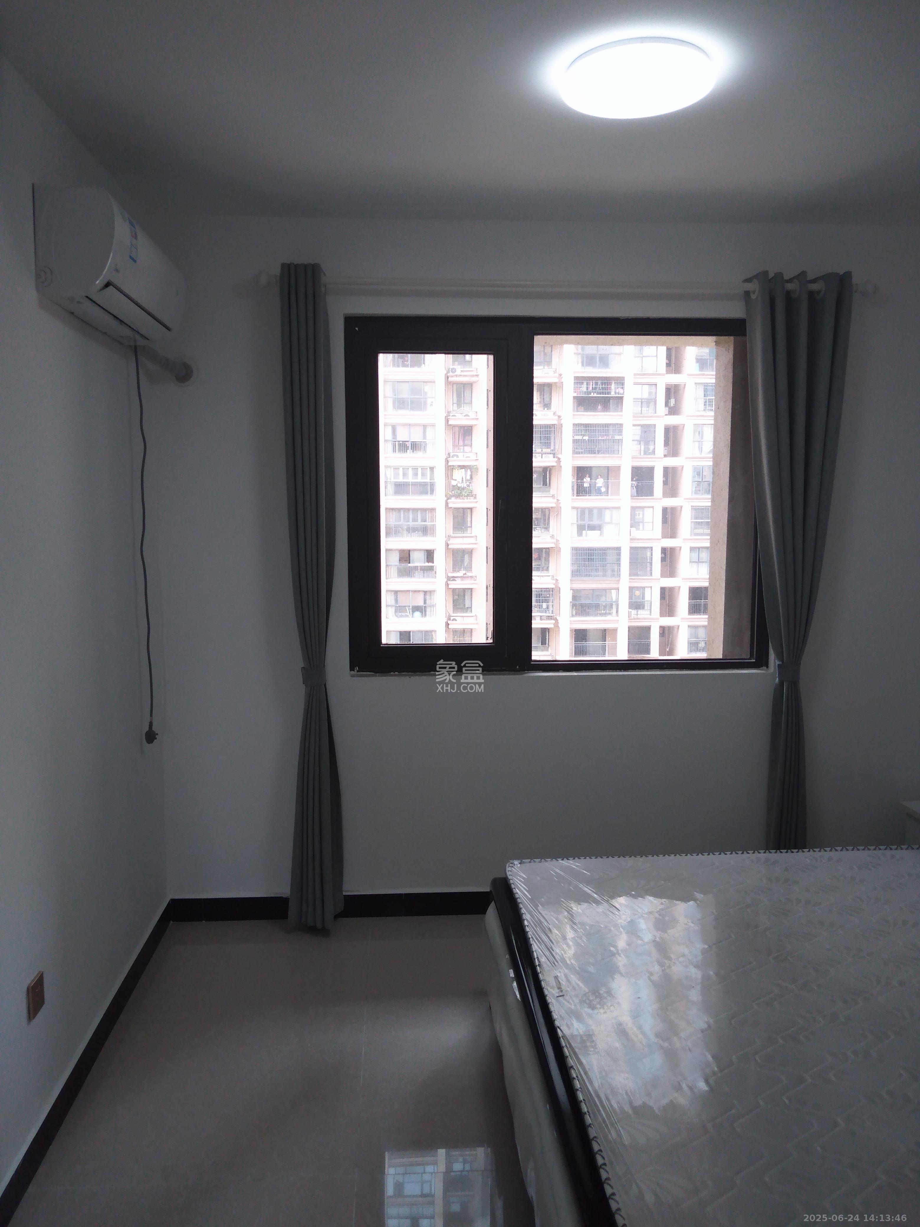 融创融公馆(融创臻苑)  3室2厅1卫    2300.0元/月 融创融公馆(融创臻苑)  3室2厅1卫    2300.0元/月室内图