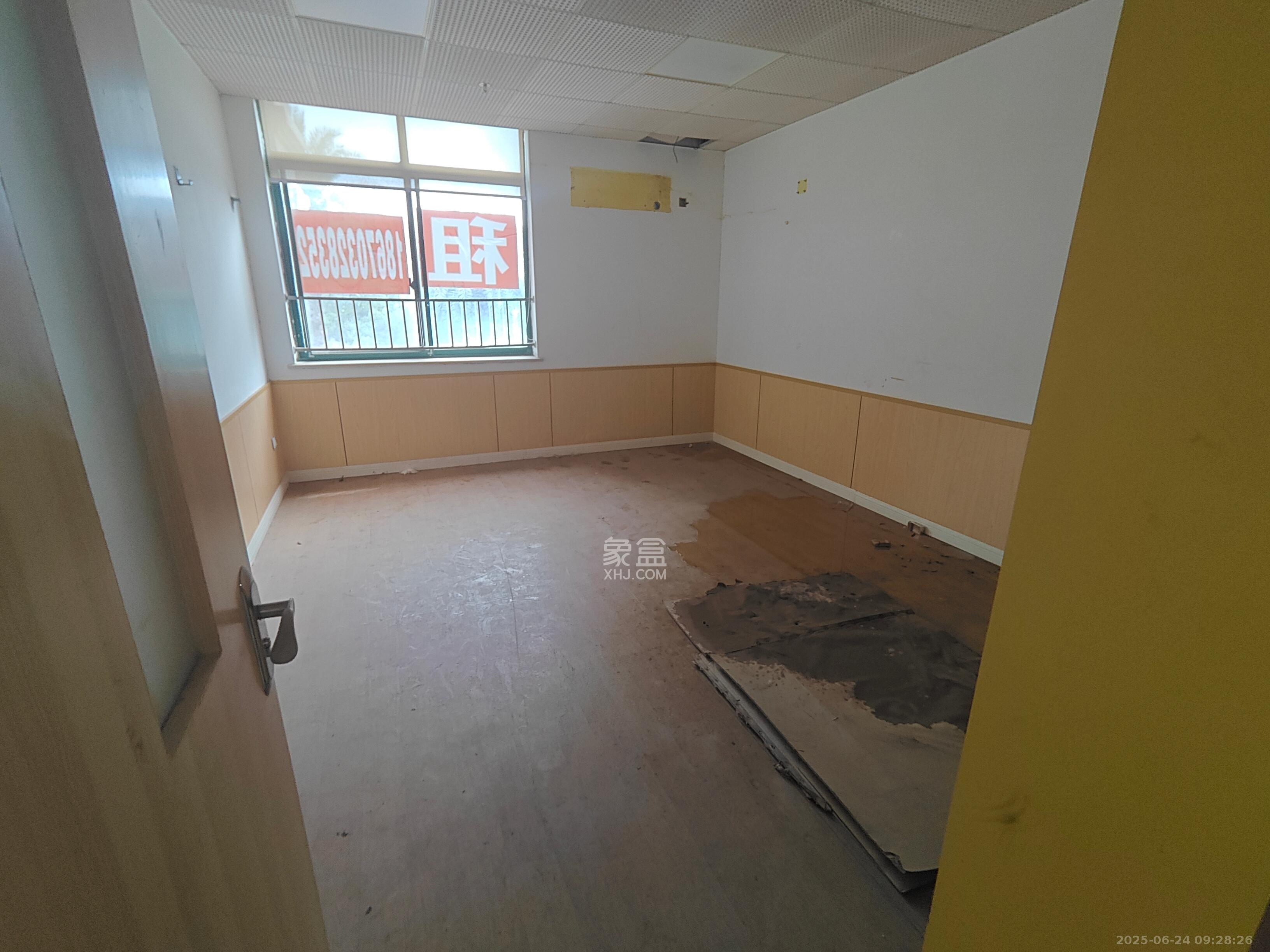 共和世家  9室1厅1卫    20000.0元/月 共和世家  9室1厅1卫    20000.0元/月