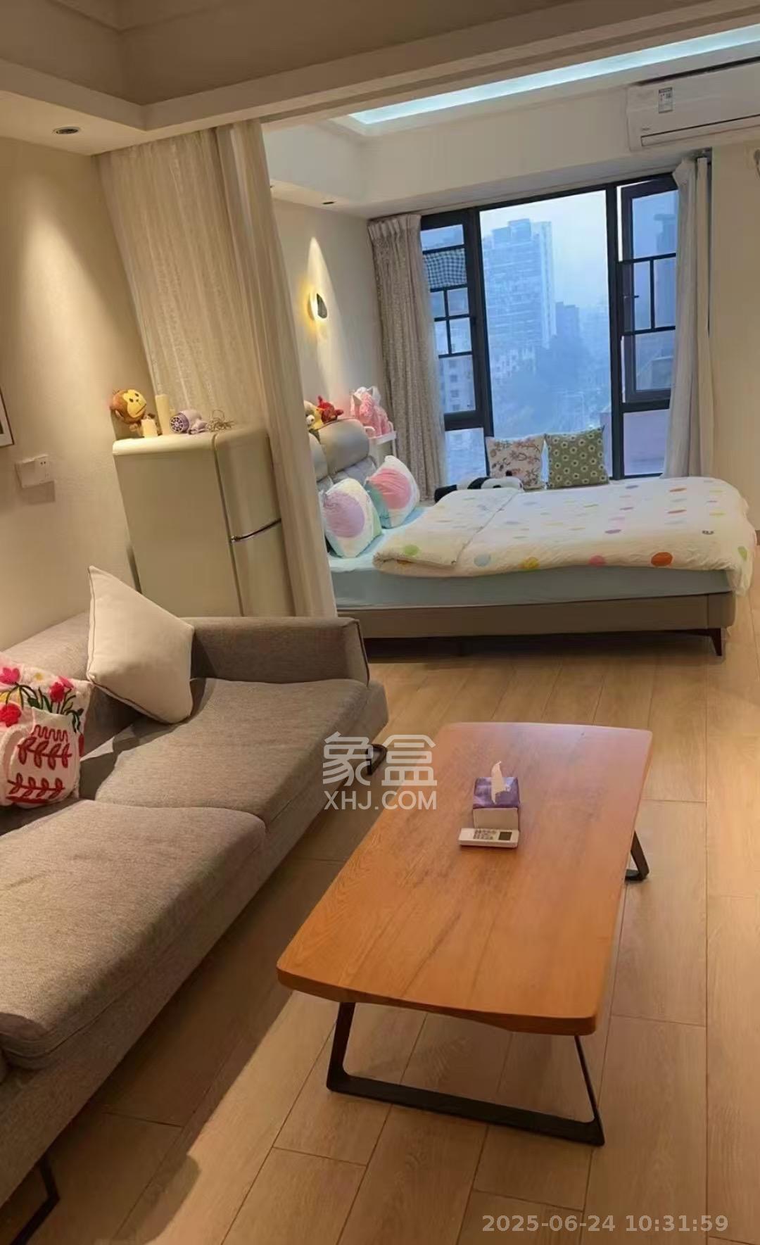 天健城（天健芙蓉盛世三期）  1室0厅0卫   2700.00元/月