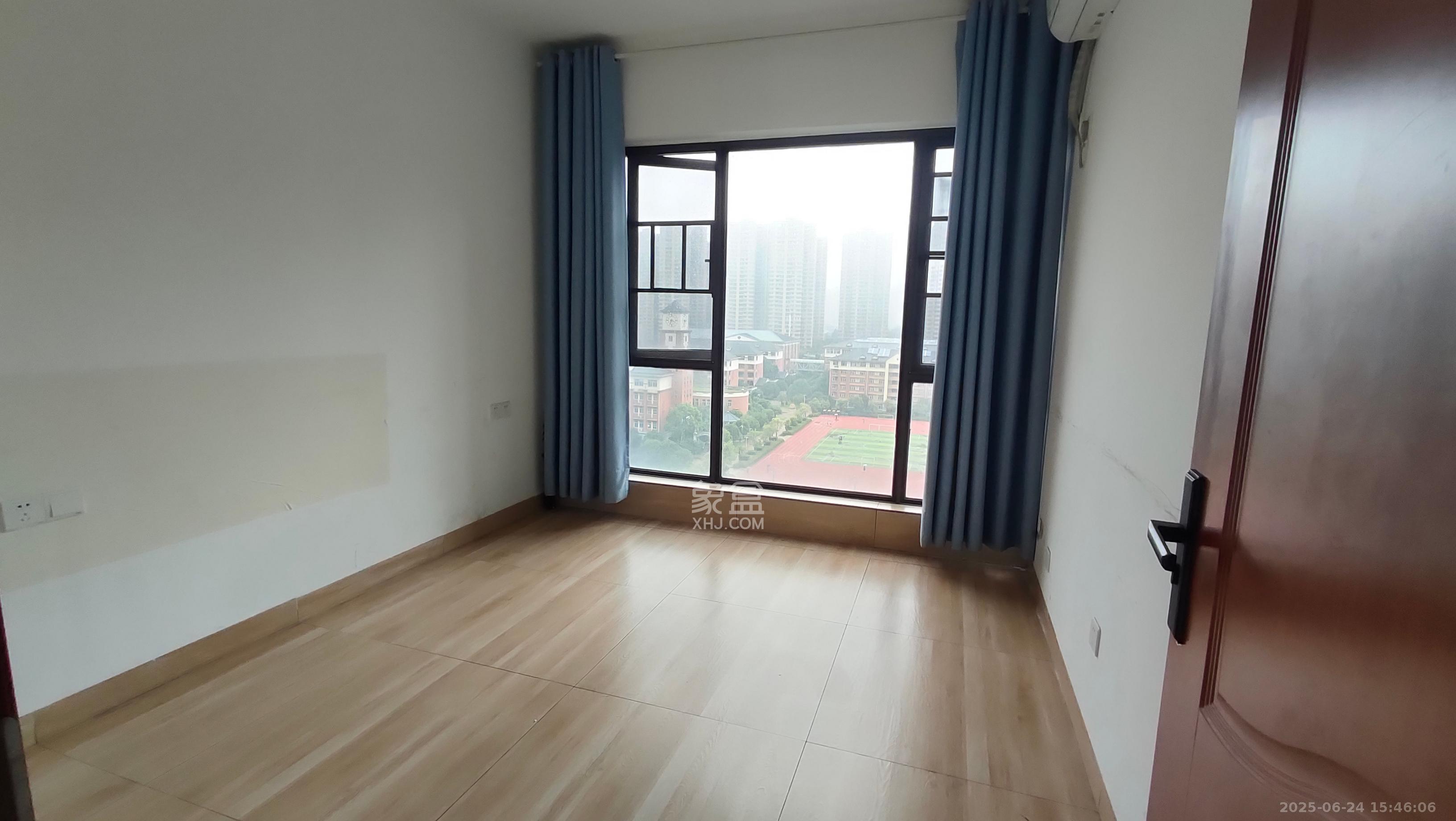 润和美郡(润和紫郡五期) 5室2厅2卫 2300.0元/月 润和美郡(润和紫郡五期) 5室2厅2卫 2300.0元/月室内图