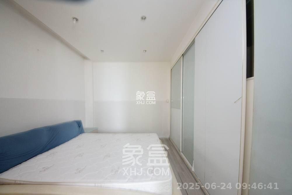 都市阳光大厦  1室1厅1卫   1800.00元/月室内图