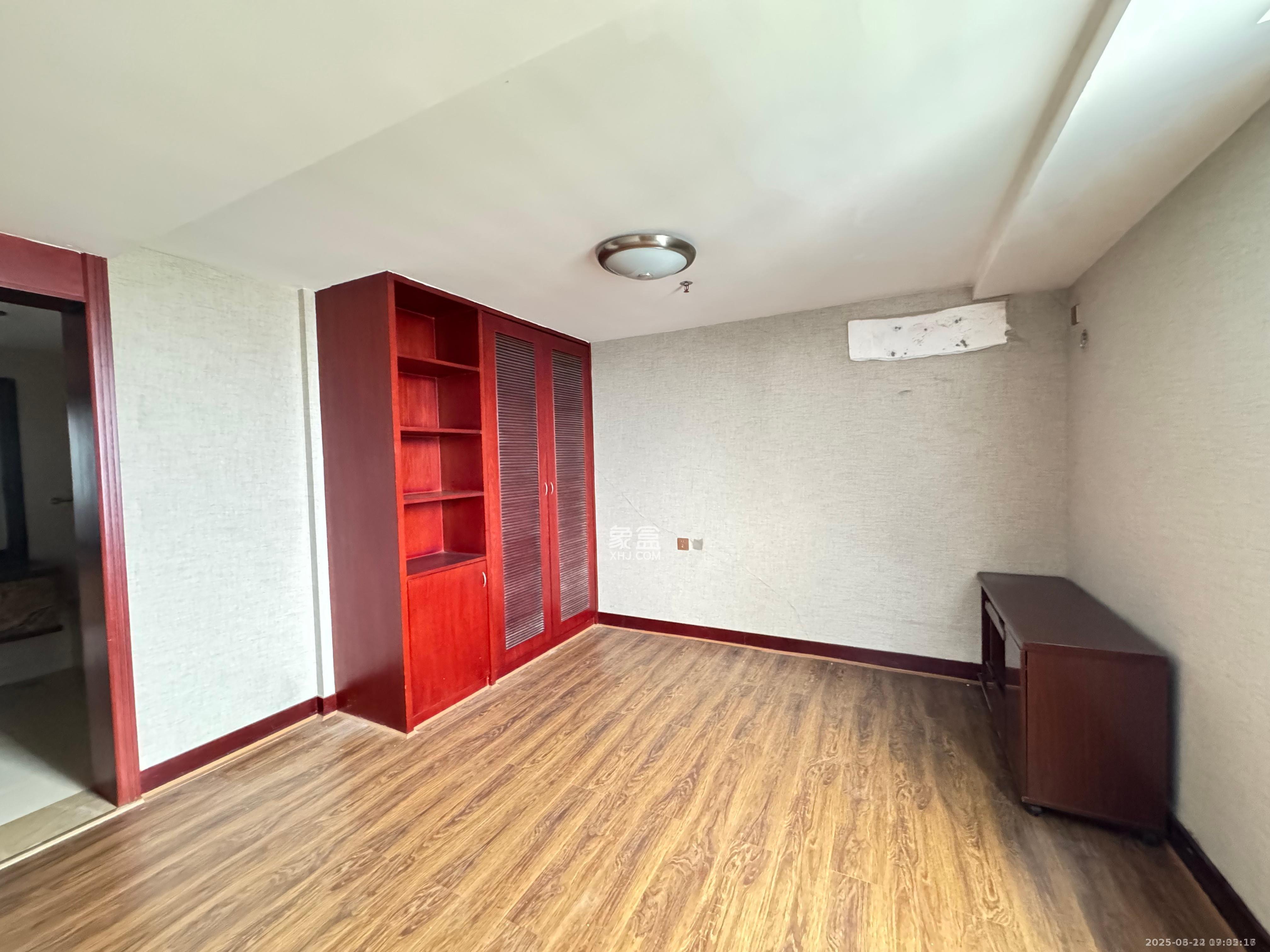 共和世家 10室0厅1卫 35000.0元/月 共和世家 10室0厅1卫 35000.0元/月室内图