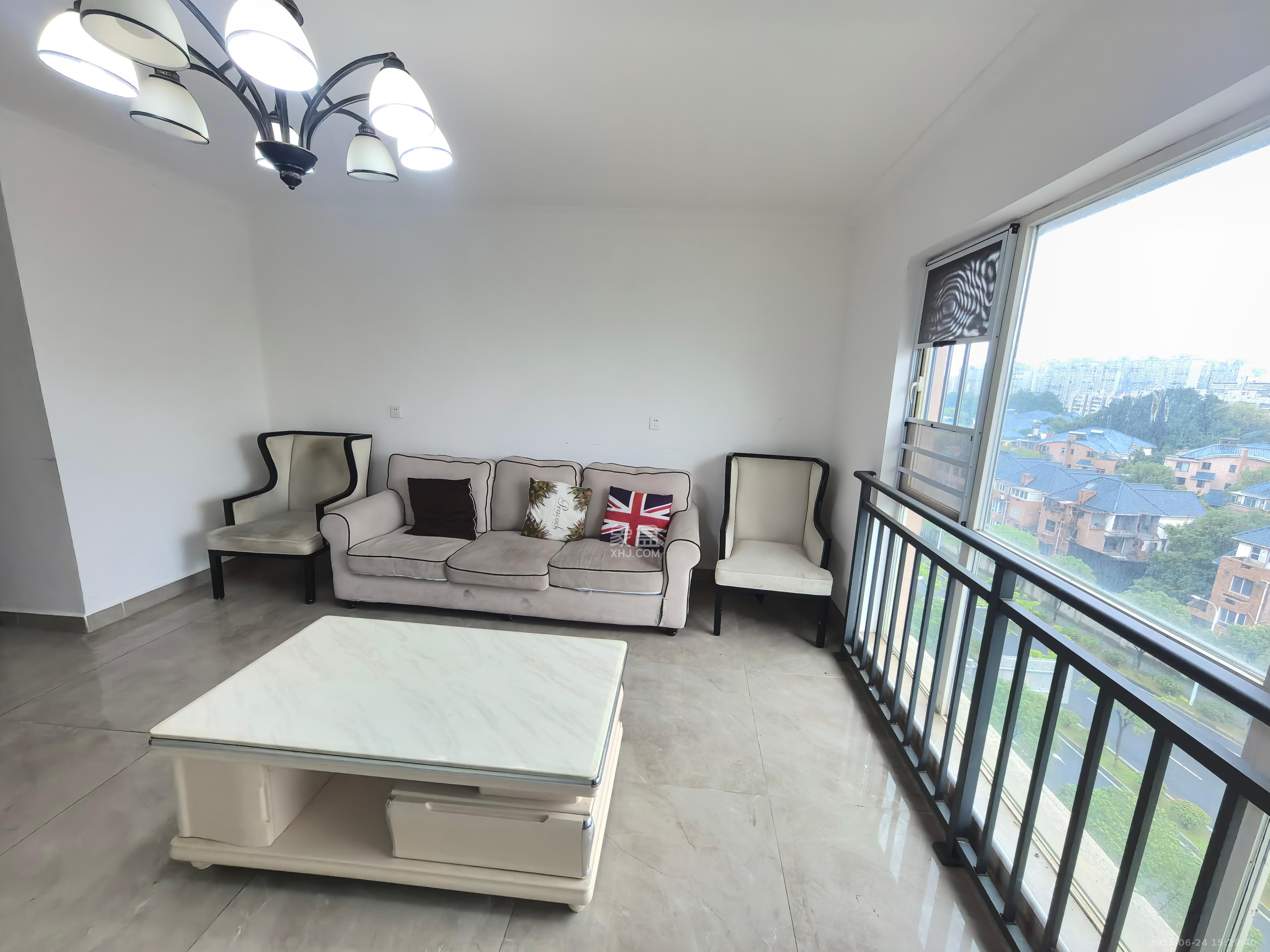 杜花嘉苑(杜花苑) 2室2厅1卫 2600.0元/月 杜花嘉苑(杜花苑) 2室2厅1卫 2600.0元/月室内图