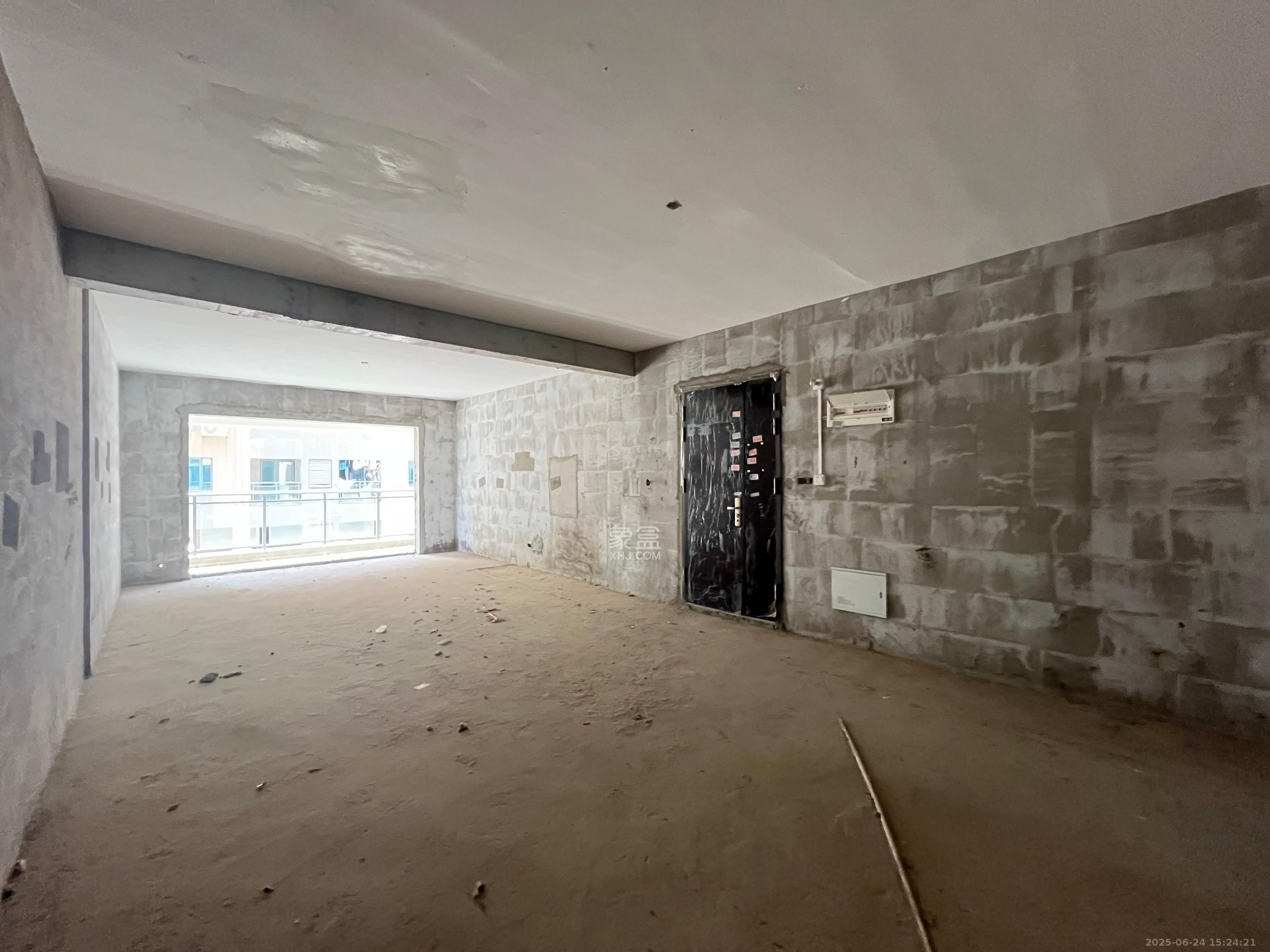 海伦春天  5室2厅2卫    1800.0元/月 海伦春天  5室2厅2卫    1800.0元/月室内图