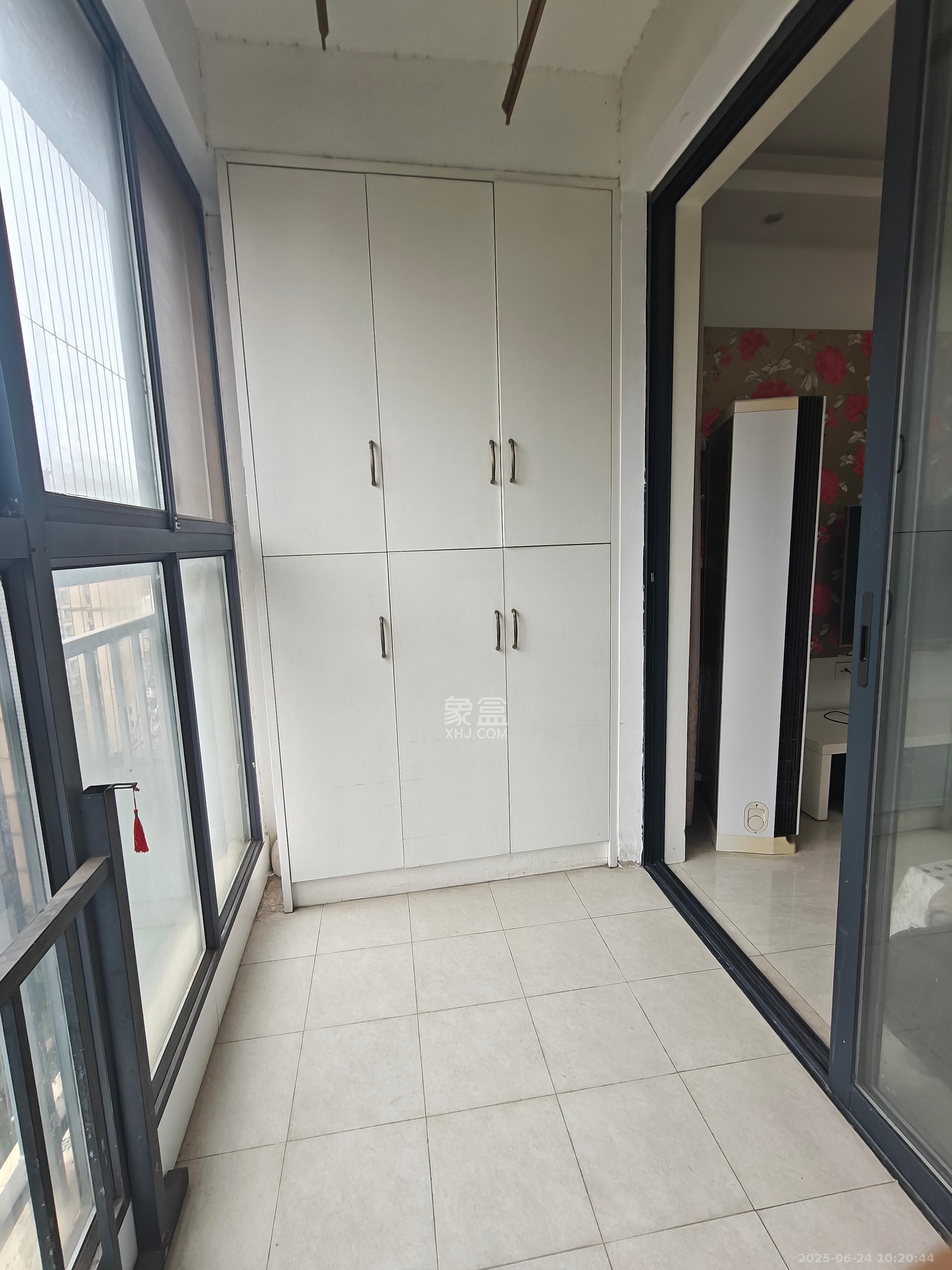 中建麓山和苑  2室2厅1卫   1600.00元/月