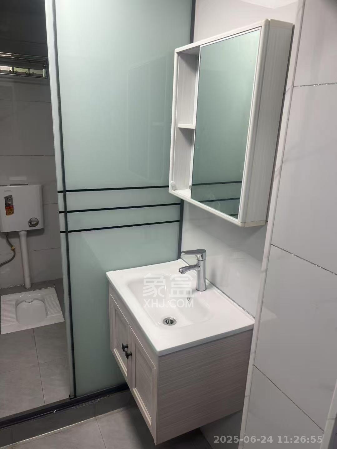 湘绣城  2室2厅1卫   950.00元/月室内图