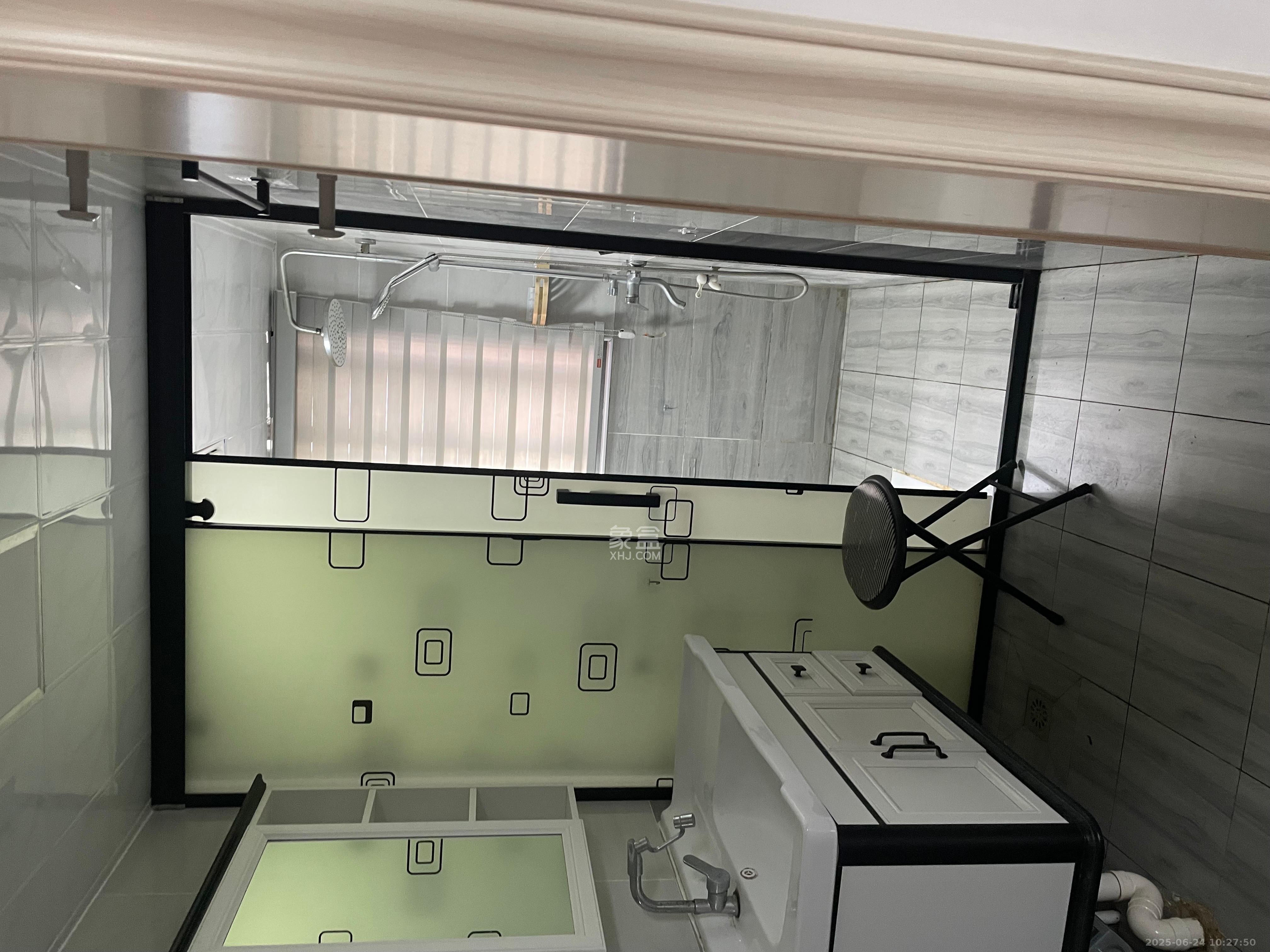 鑫远御文台一期 3室2厅1卫 2800.0元/月 鑫远御文台一期 3室2厅1卫 2800.0元/月室内图