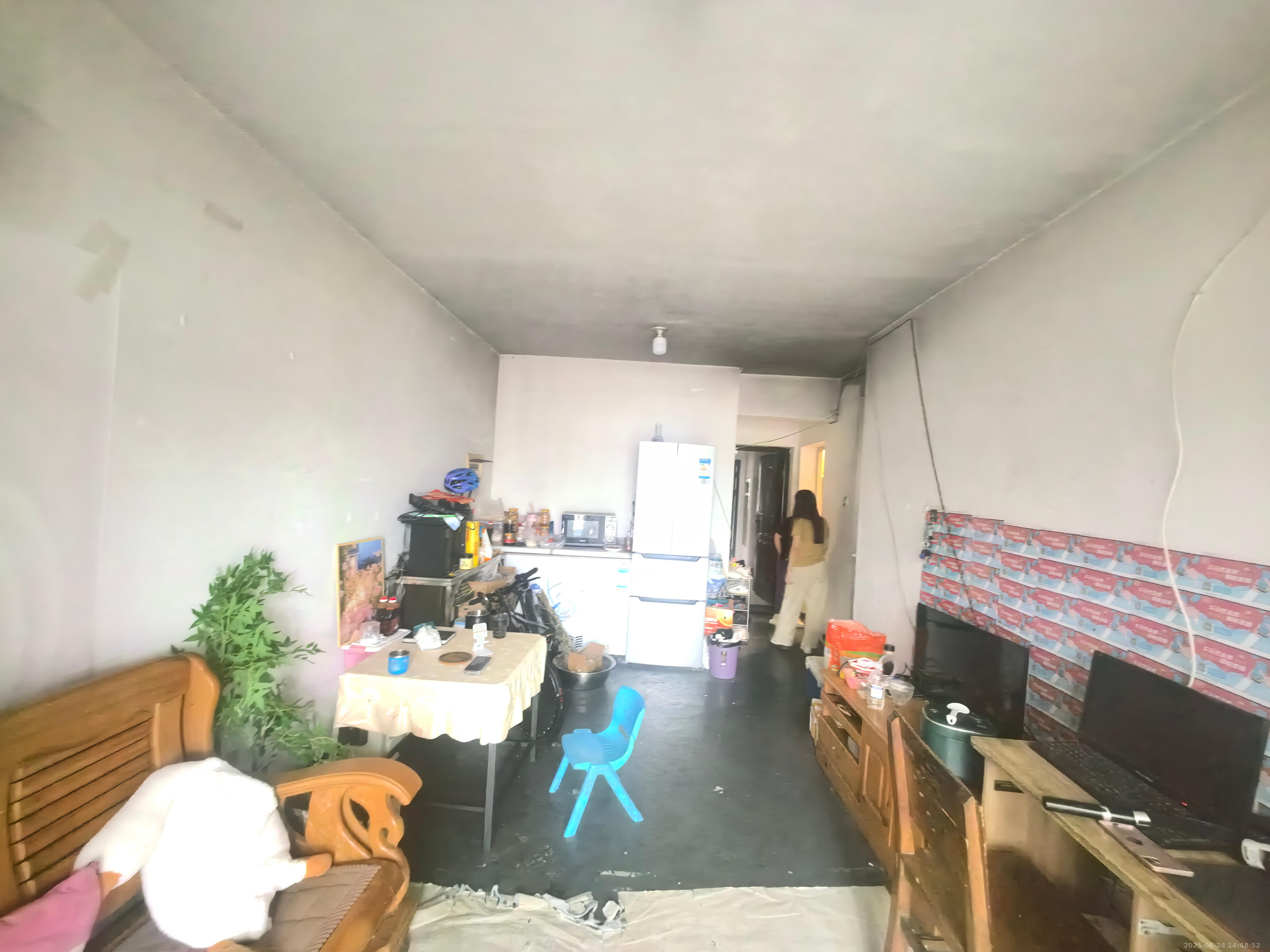 晨兴家园  2室1厅1卫   1700.00元/月室内图