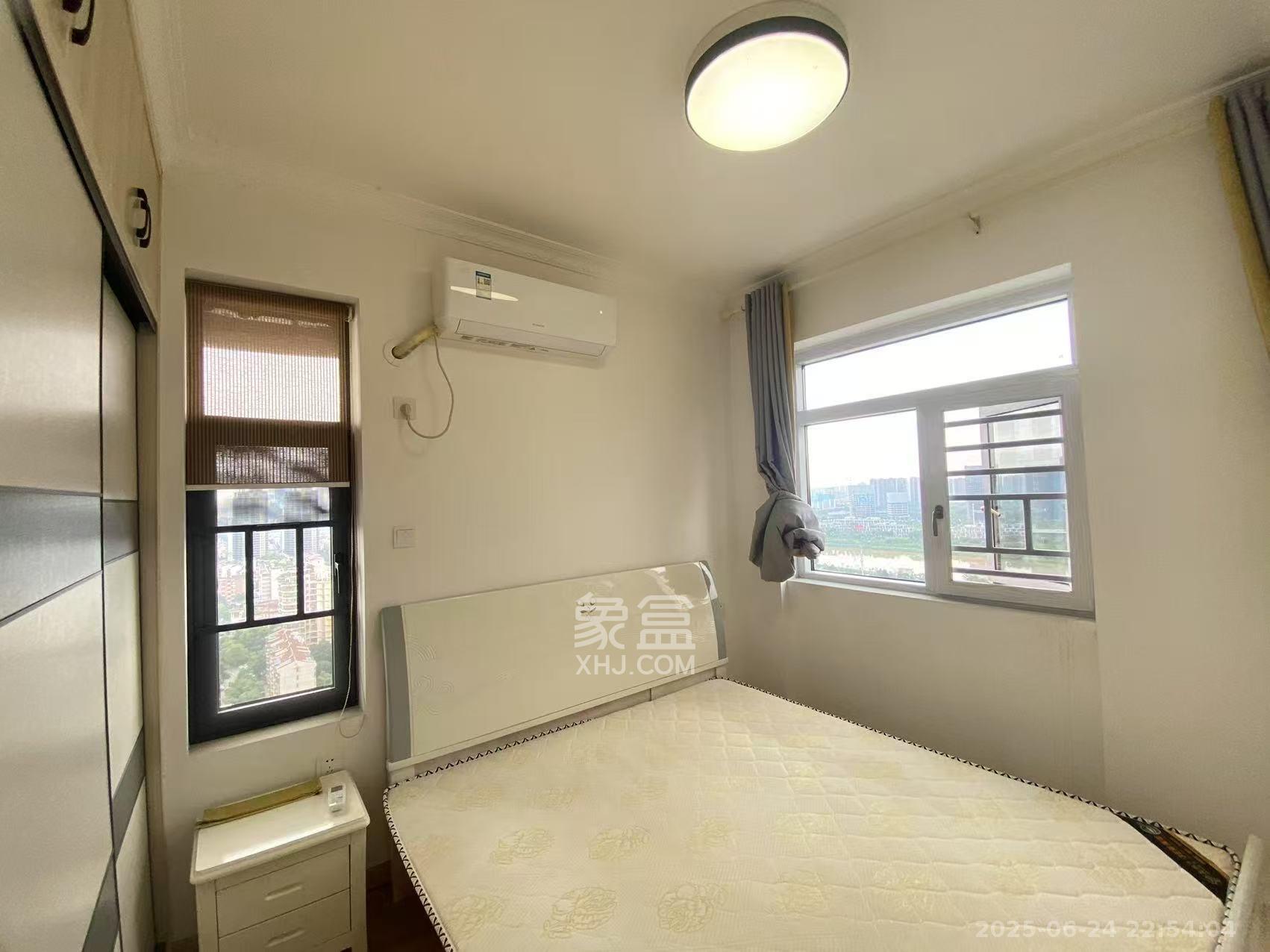 嘉雨兴园  2室1厅1卫   2800.00元/月室内图