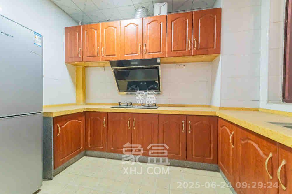 圆梦康乐城  3室2厅2卫    2000.0元/月 圆梦康乐城  3室2厅2卫    2000.0元/月室内图