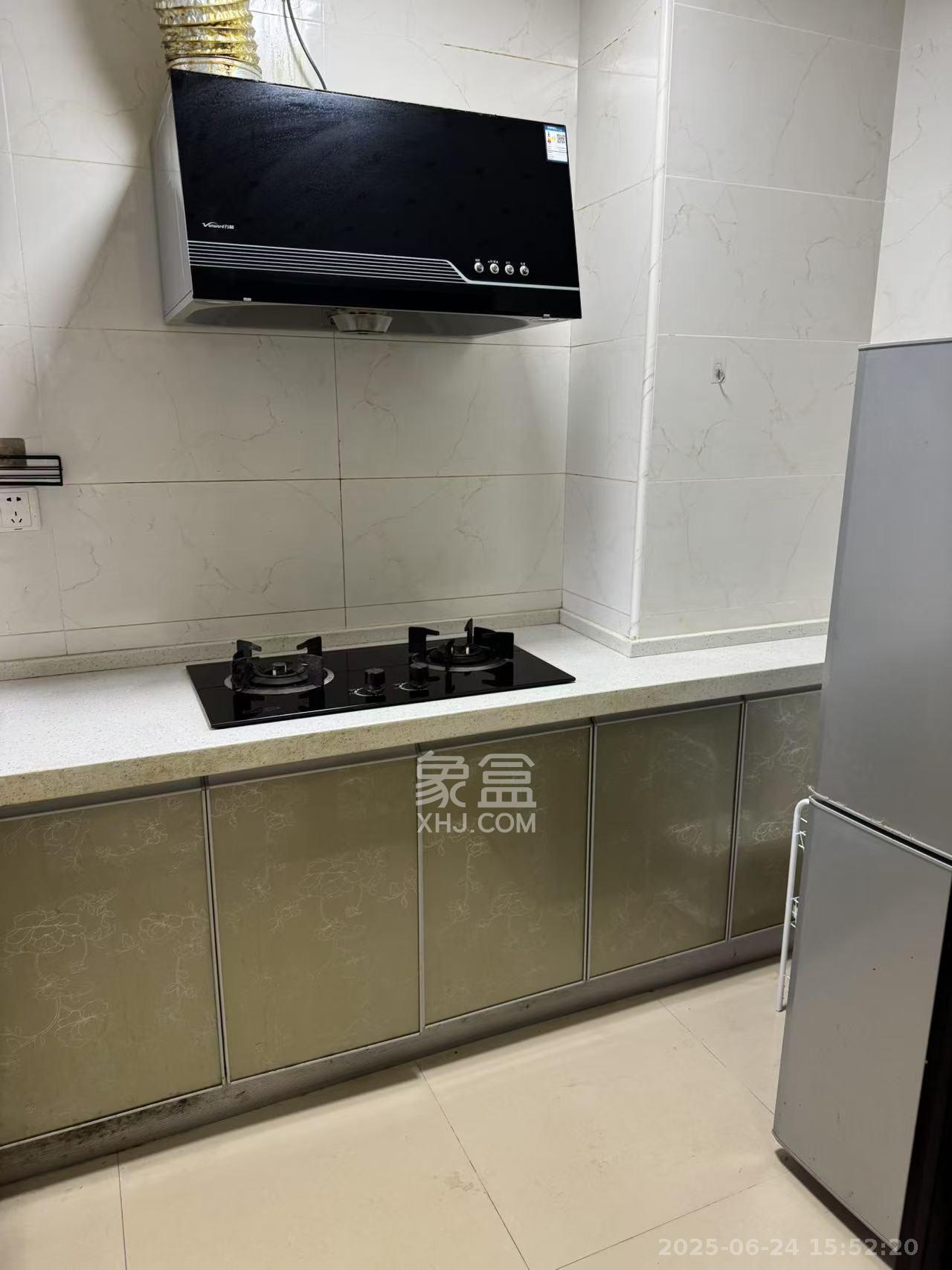 阳光城尚东湾青云苑 2室1厅1卫 2200.0元/月 阳光城尚东湾青云苑 2室1厅1卫 2200.0元/月室内图