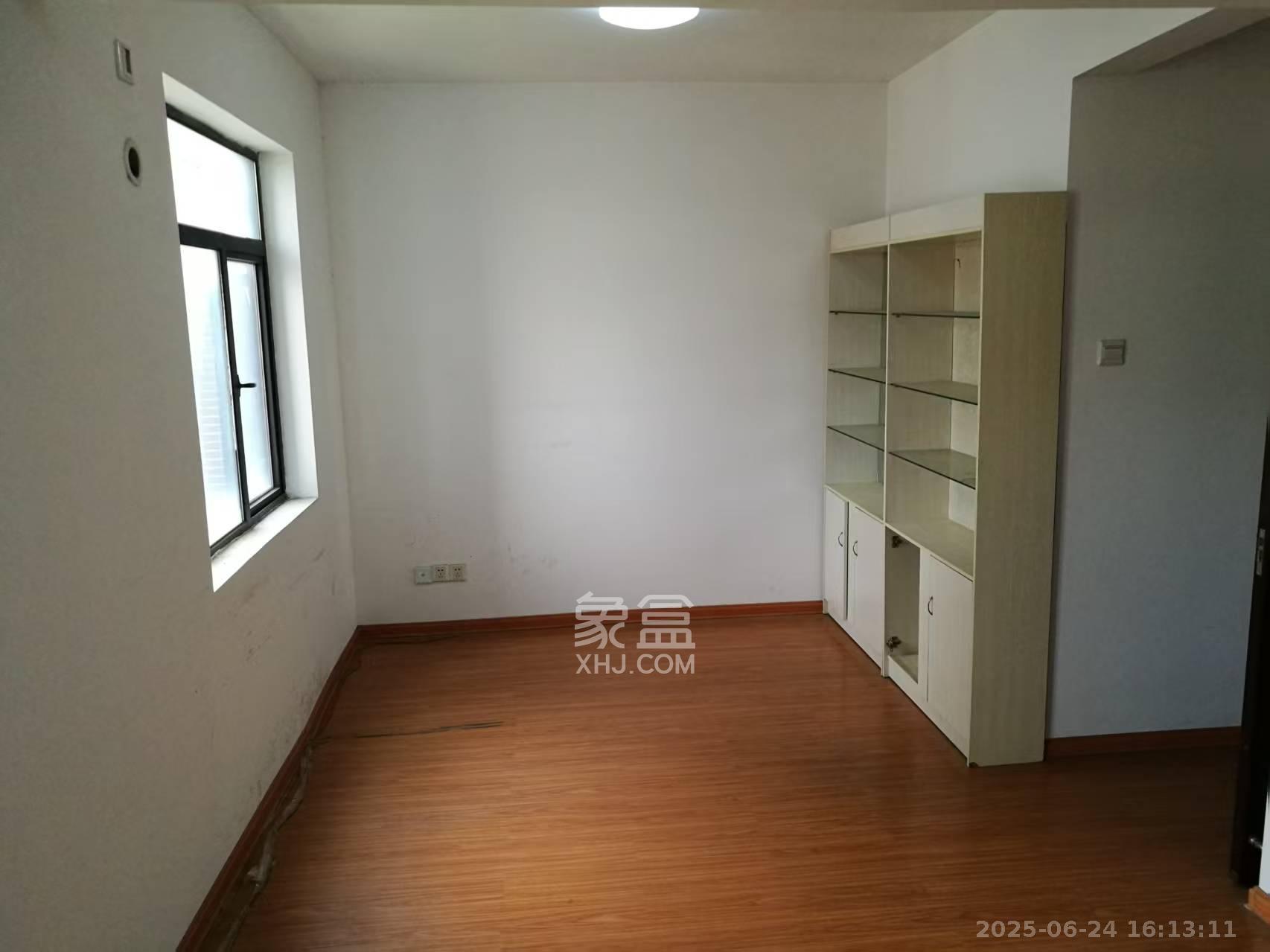 尚城 3室2厅2卫 3000.0元/月 尚城 3室2厅2卫 3000.0元/月室内图