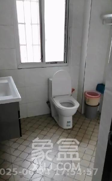 骑龙安置小区 1室2厅1卫 1000.0元/月 骑龙安置小区 1室2厅1卫 1000.0元/月室内图