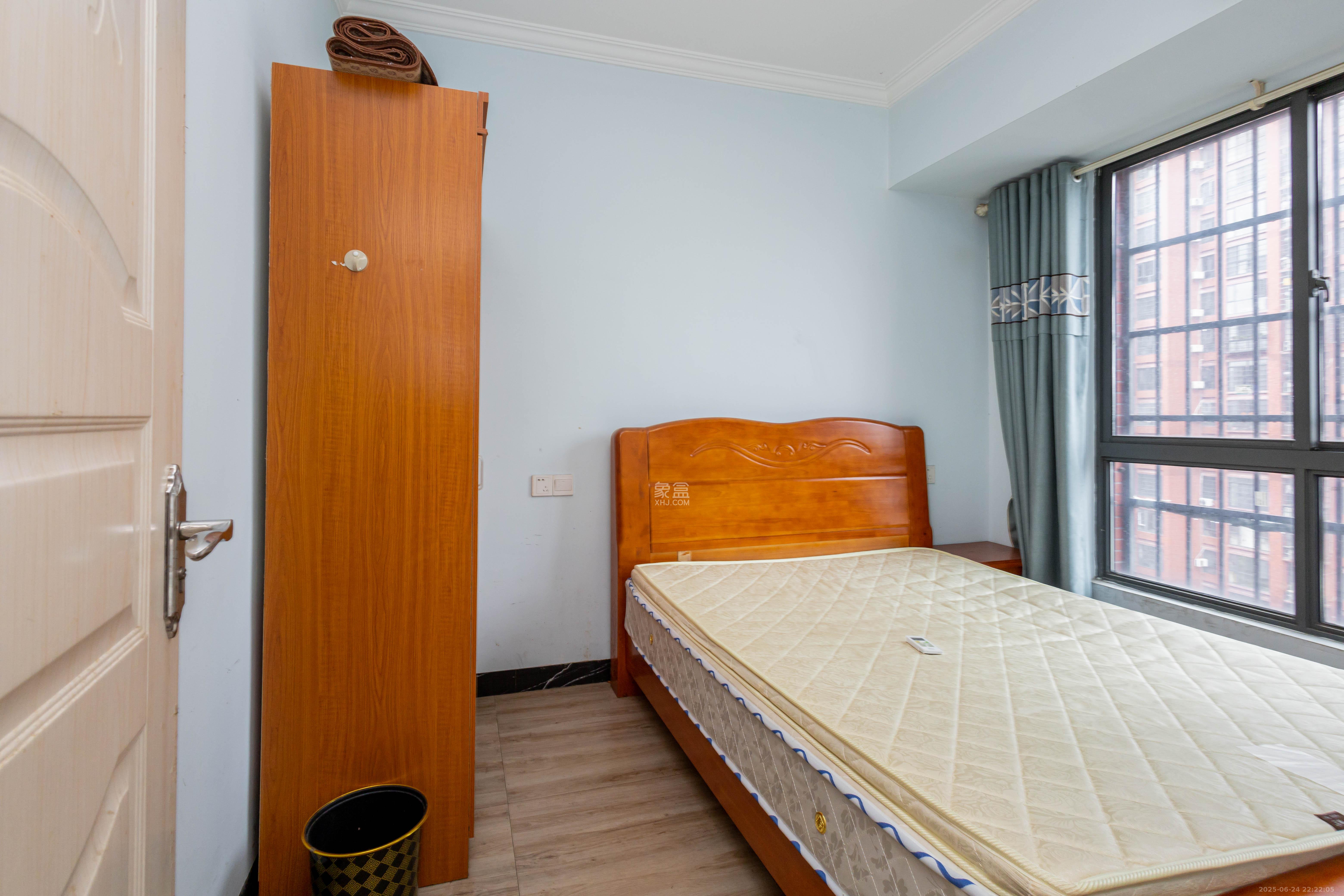 海德公园  4室2厅1卫    75.0万 海德公园  4室2厅1卫    75.0万卧室