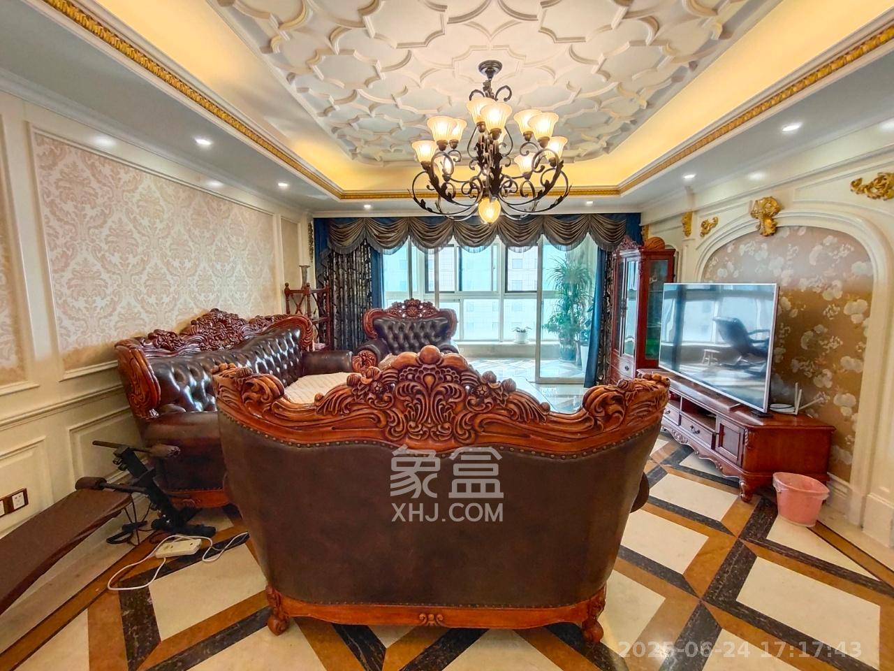 万达公馆  3室2厅2卫    11000.0元/月 万达公馆  3室2厅2卫    11000.0元/月室内图