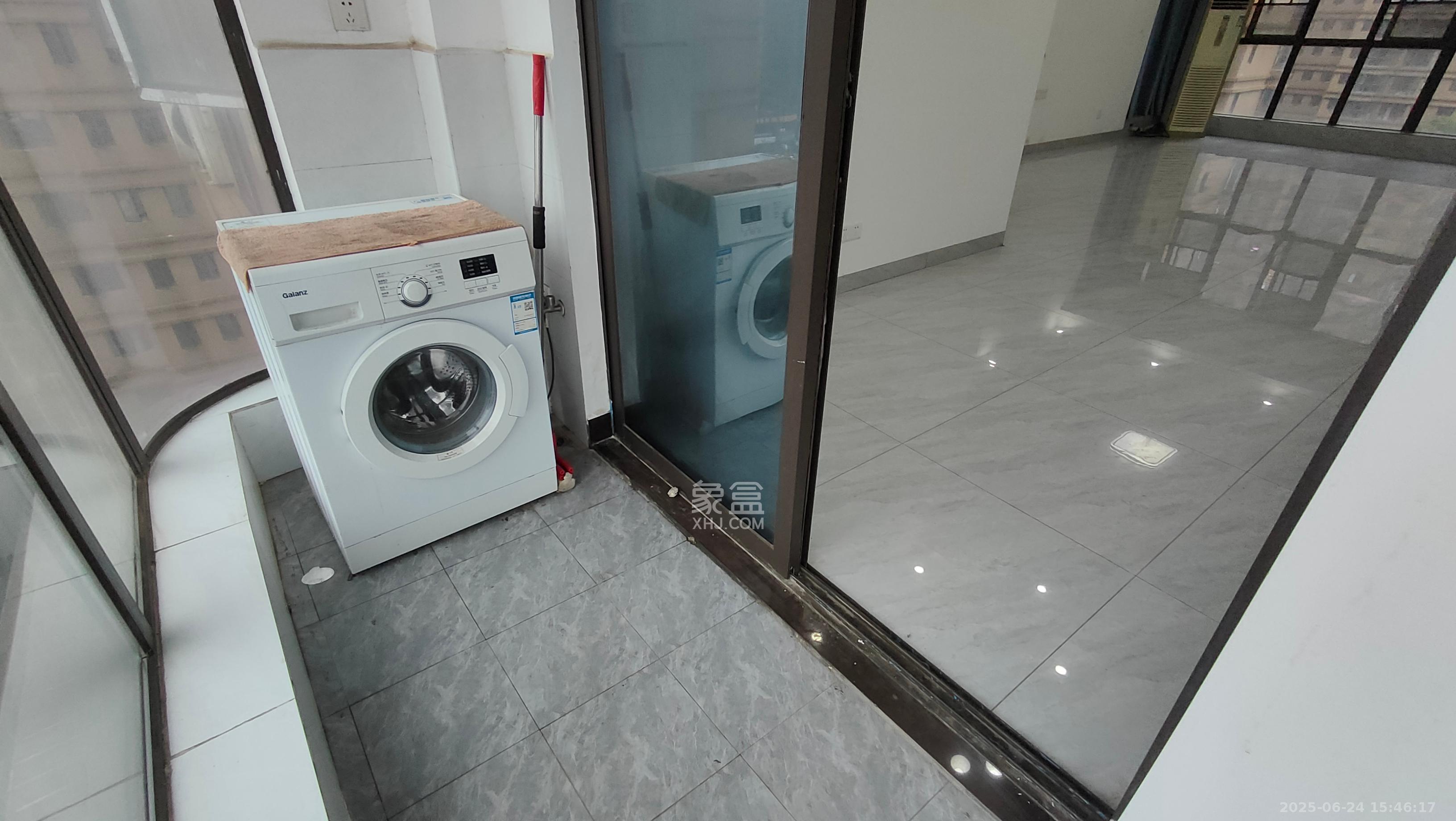 润和美郡(润和紫郡五期) 5室2厅2卫 2300.0元/月 润和美郡(润和紫郡五期) 5室2厅2卫 2300.0元/月室内图