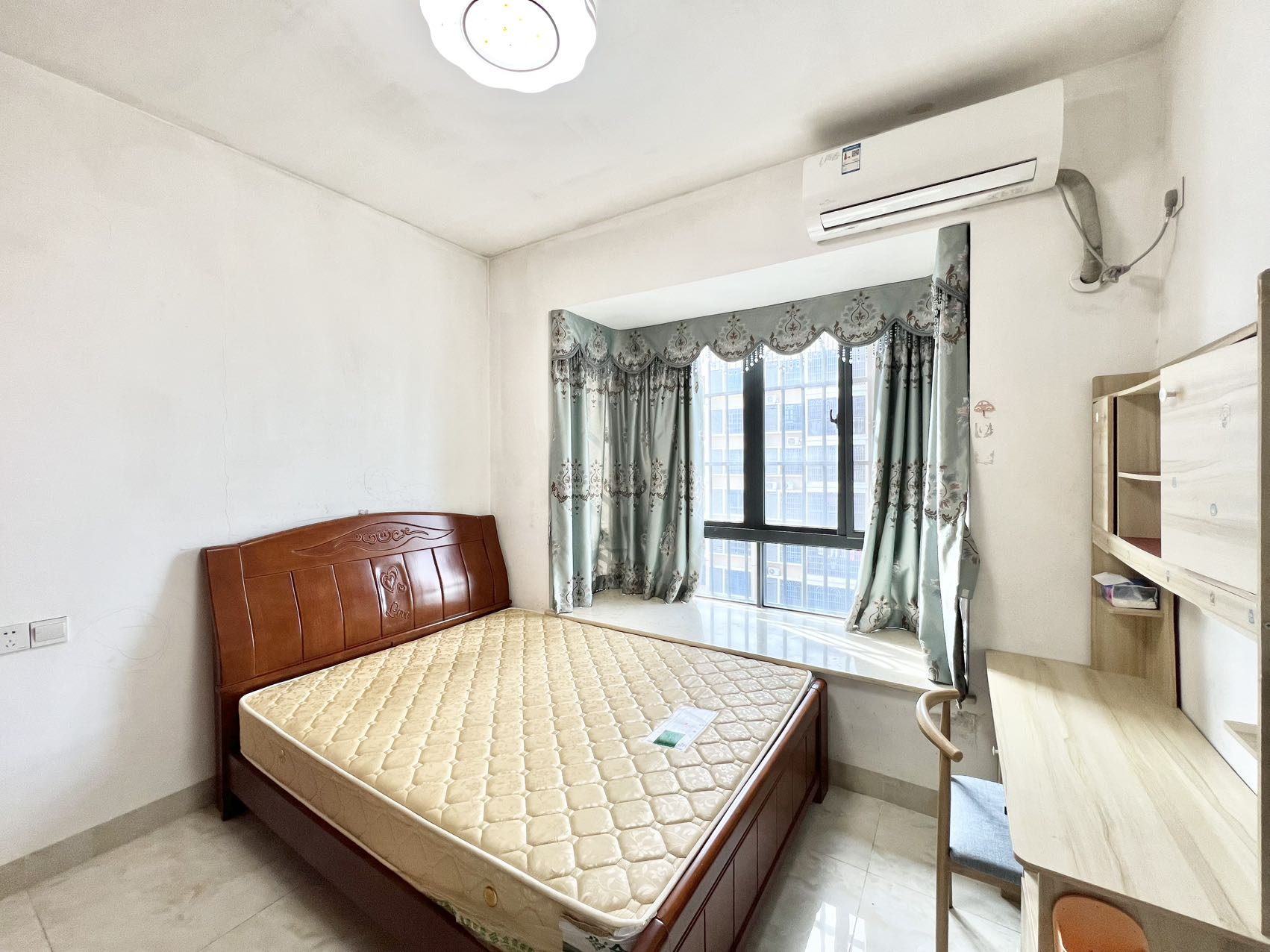 鑫海华庭 2室1厅1卫 1800.0元/月 鑫海华庭 2室1厅1卫 1800.0元/月室内图