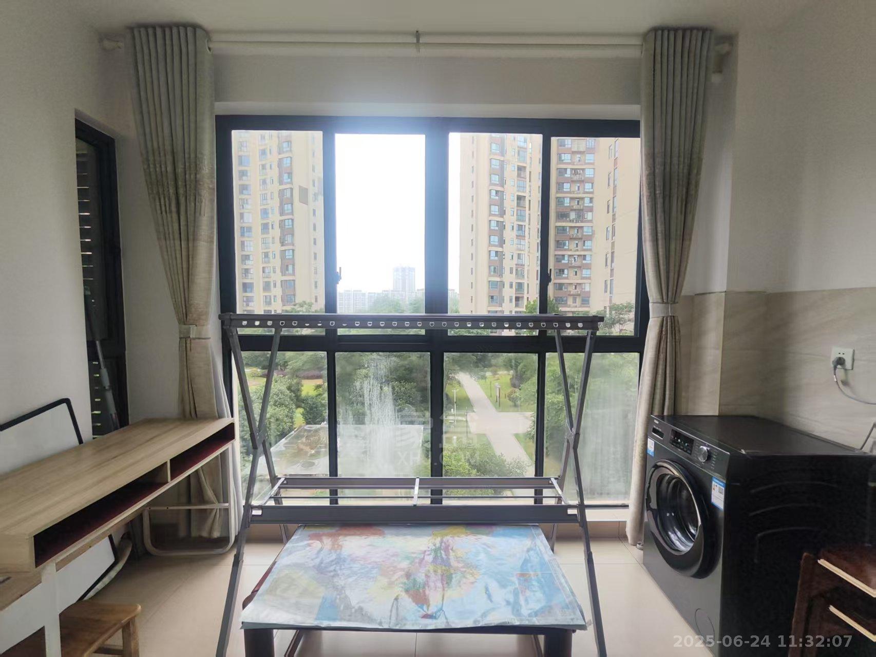 武广国际学苑 1室1厅1卫 2000.0元/月 武广国际学苑 1室1厅1卫 2000.0元/月室内图